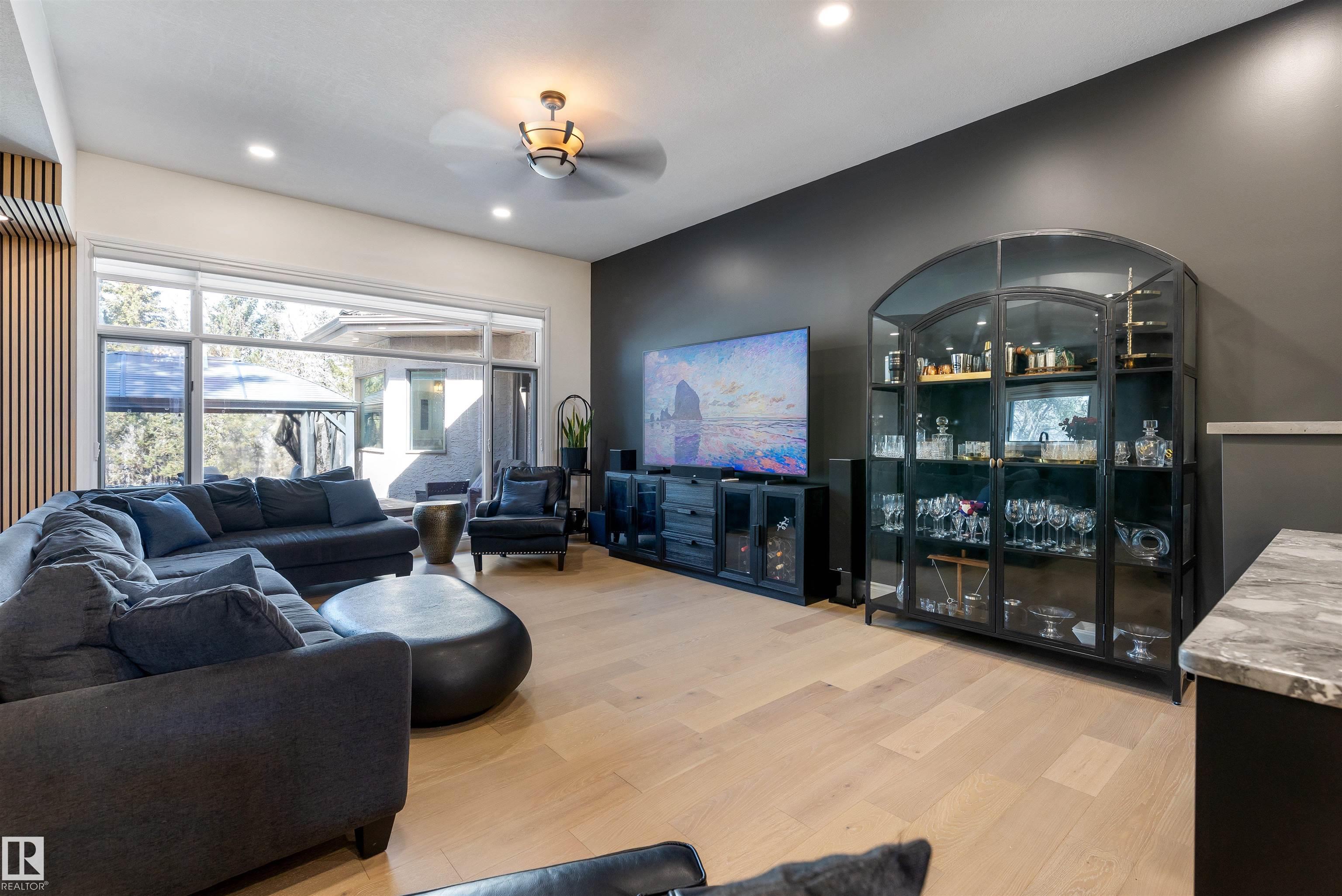 Photo 13 at 11412 12 Avenue NW, Twin Brooks, Edmonton