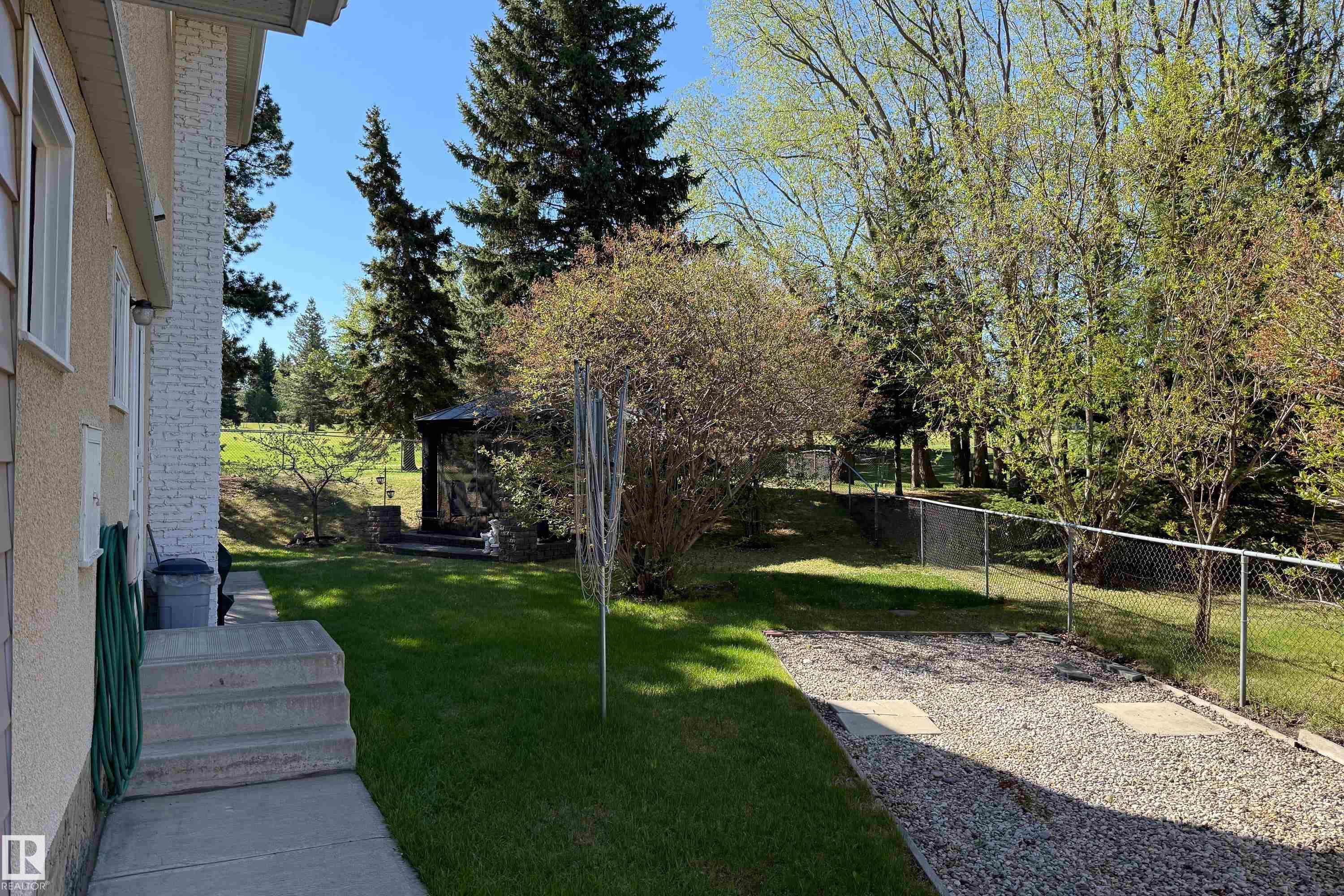 Photo 30 at 205 Manor Court, Mills Haven, Sherwood Park