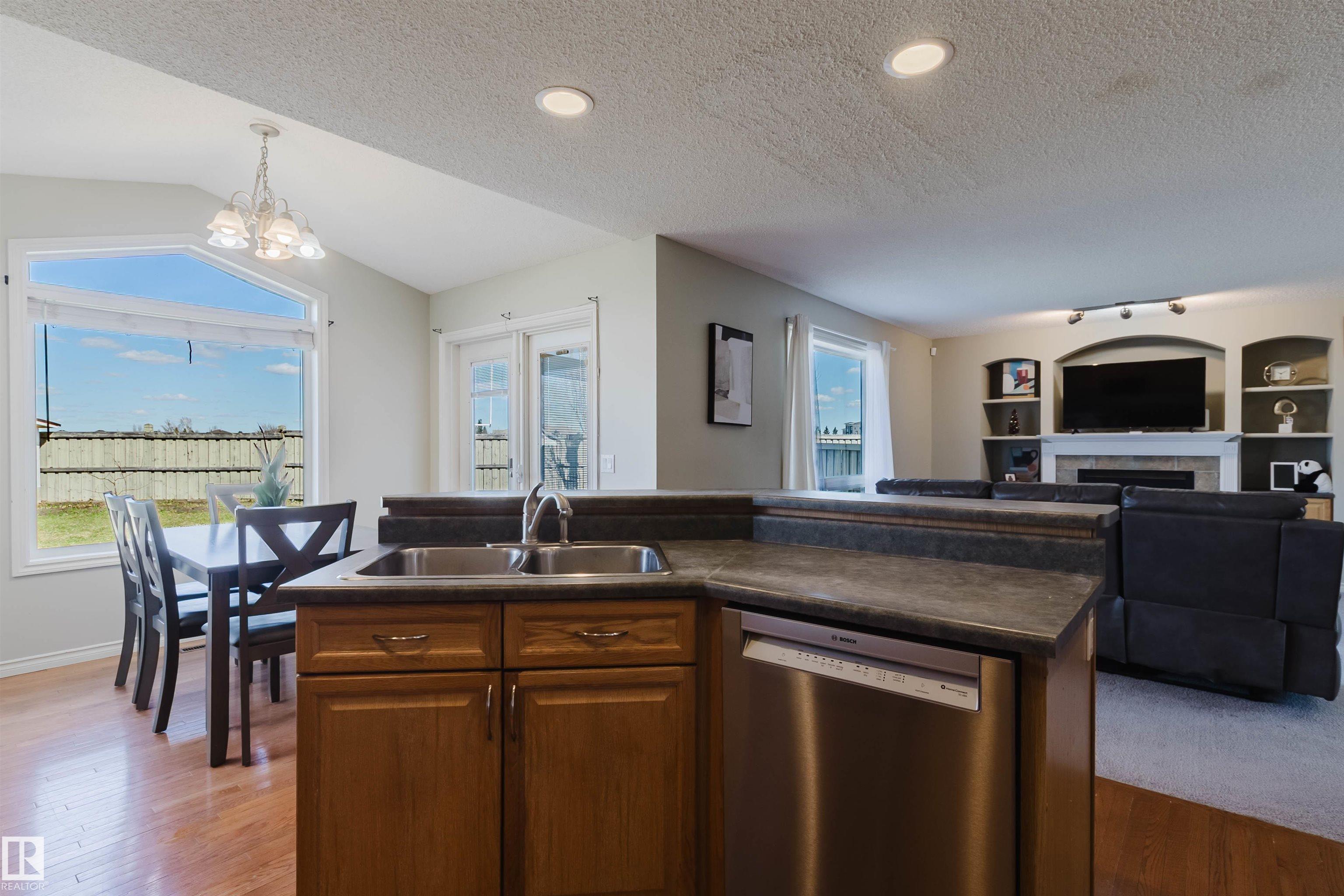 Photo 16 at 3534 Mclean Crescent SW, Macewan, Edmonton
