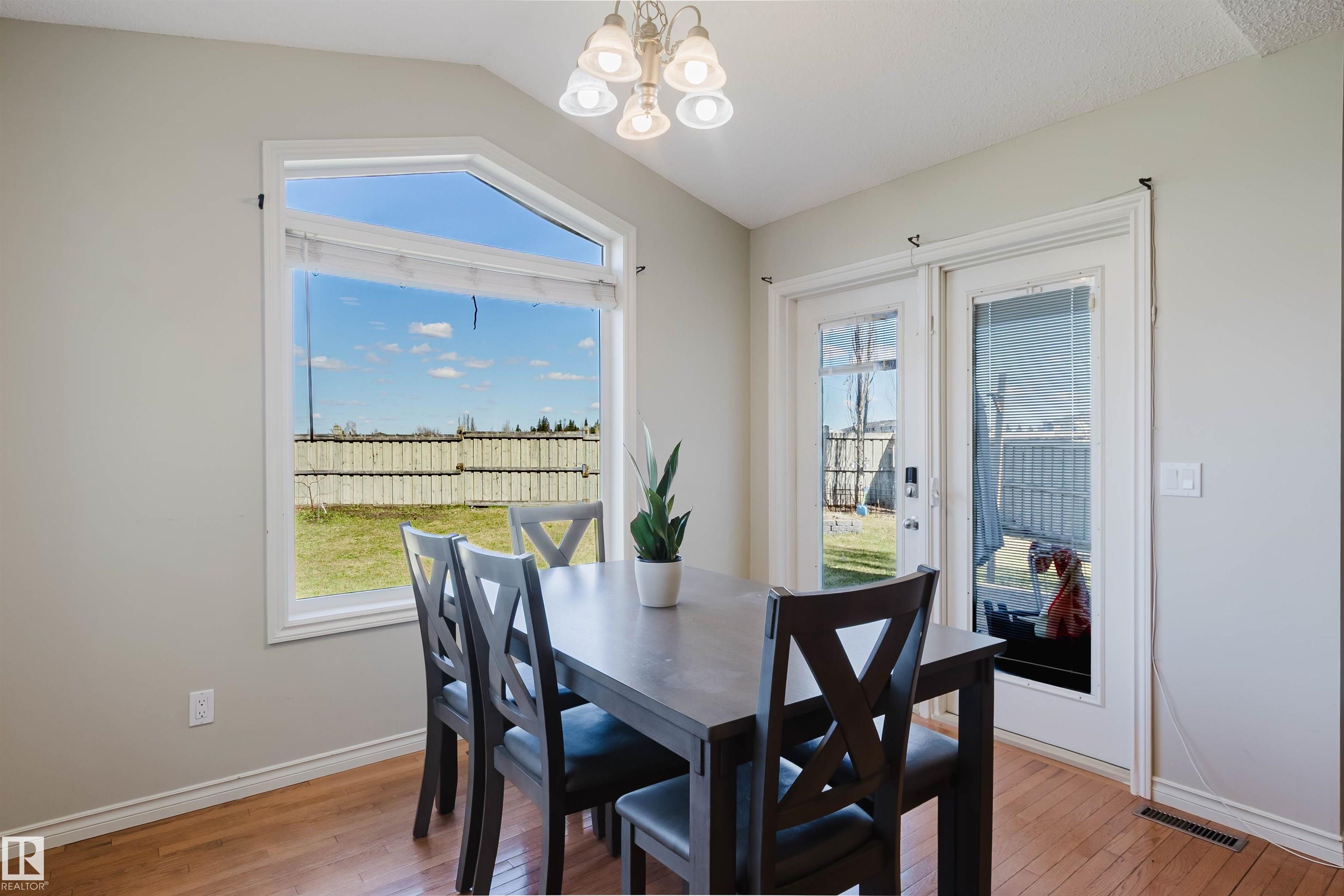 Photo 19 at 3534 Mclean Crescent SW, Macewan, Edmonton