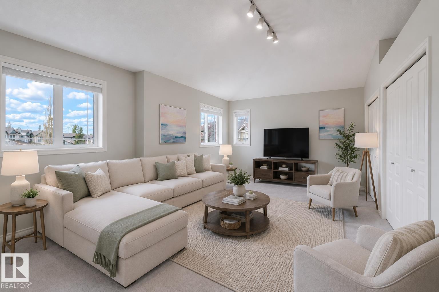 https://zimg.paragon.ice.com/ParagonImages/Property/PM/RAE/225402438/24/0/0/d92d028551c7cee750fbe5403cb69e9d/1/59c6c80f443f0dd528a570e33968604d/225402438-74F50D7F-7EF1-4785-AEC5-D8693E8C8493.JPG