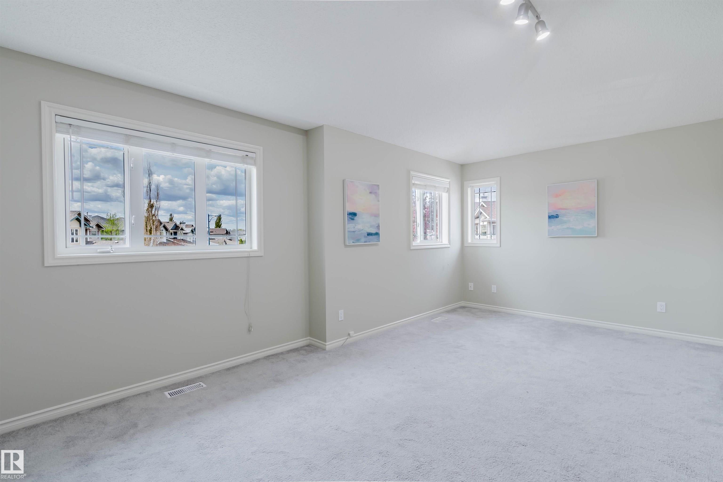 https://zimg.paragon.ice.com/ParagonImages/Property/PM/RAE/225402438/25/0/0/8c5383c79c36df2cde25b7aad8a91e3c/1/59c6c80f443f0dd528a570e33968604d/225402438-CBD51AA2-4412-43AD-8375-3297BFD50C21.JPG