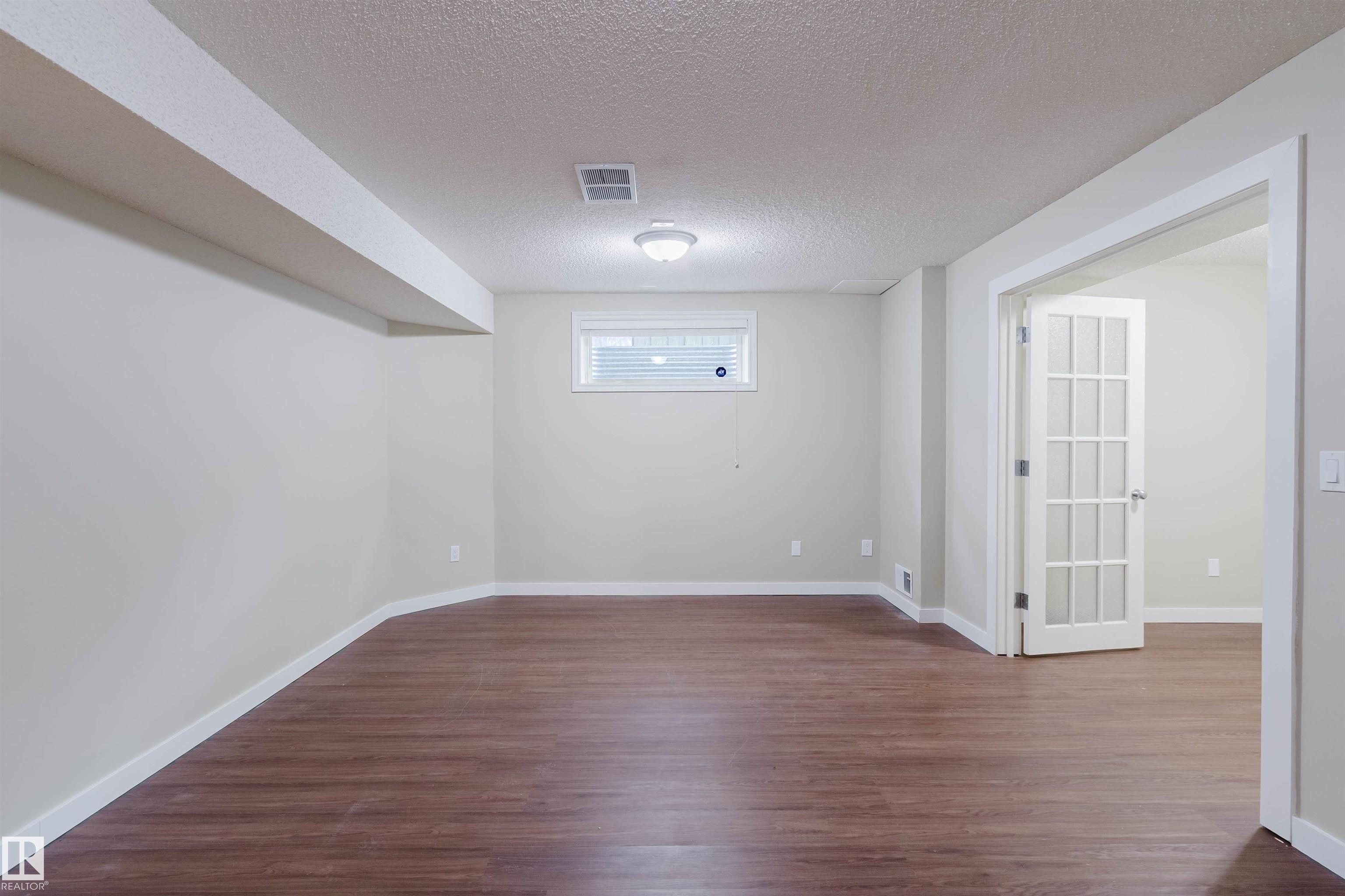 https://zimg.paragon.ice.com/ParagonImages/Property/PM/RAE/225402438/46/0/0/42e59bf661c0b9d0cf82a172b3e03263/1/59c6c80f443f0dd528a570e33968604d/225402438-3D4F474A-F42F-4853-B21B-CC9C00DB8D65.JPG