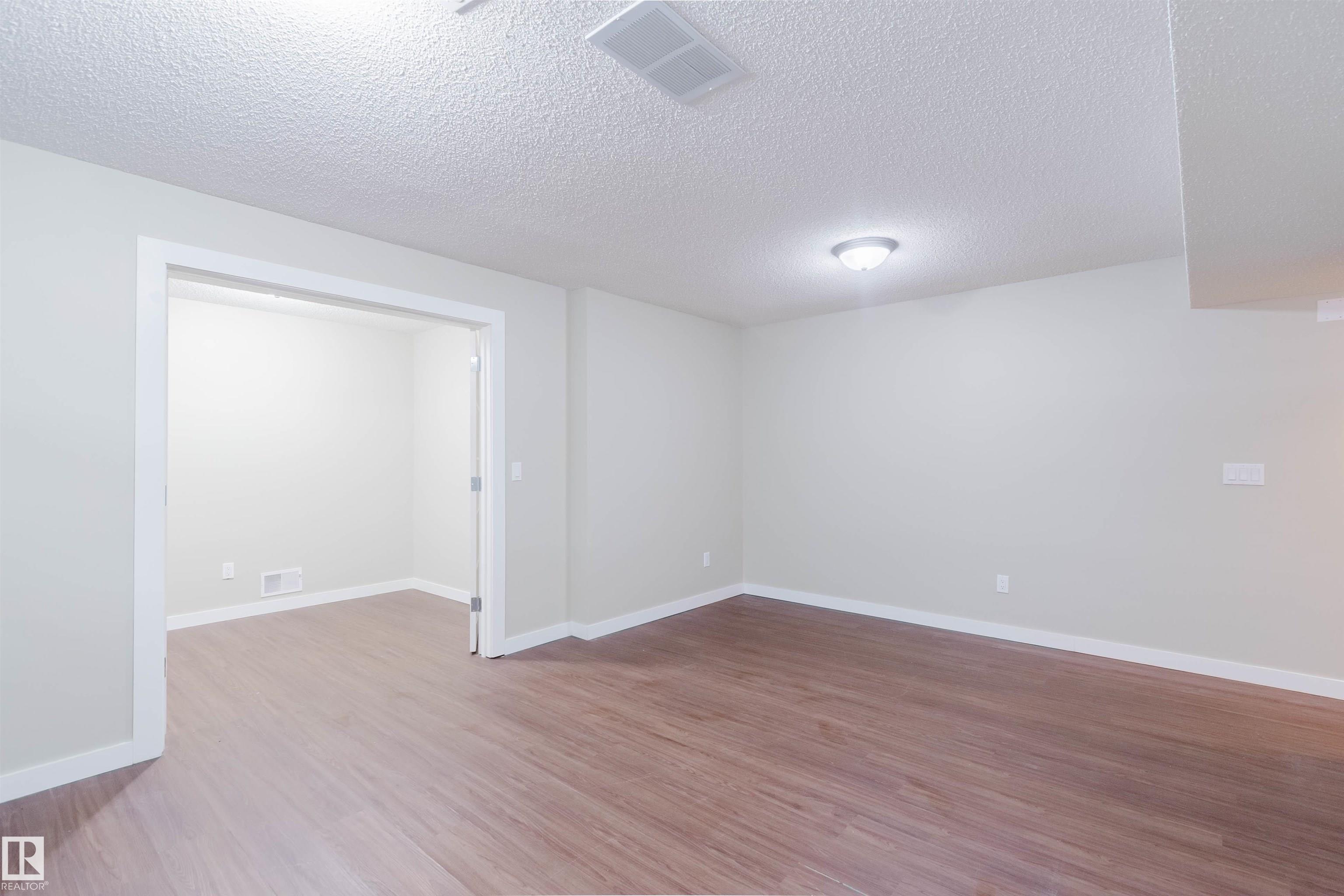 https://zimg.paragon.ice.com/ParagonImages/Property/PM/RAE/225402438/47/0/0/a3e3a376611c6ec7e1321fefc19447d1/1/59c6c80f443f0dd528a570e33968604d/225402438-D31B579C-547D-496A-89C2-D9FDFDDA22A6.JPG