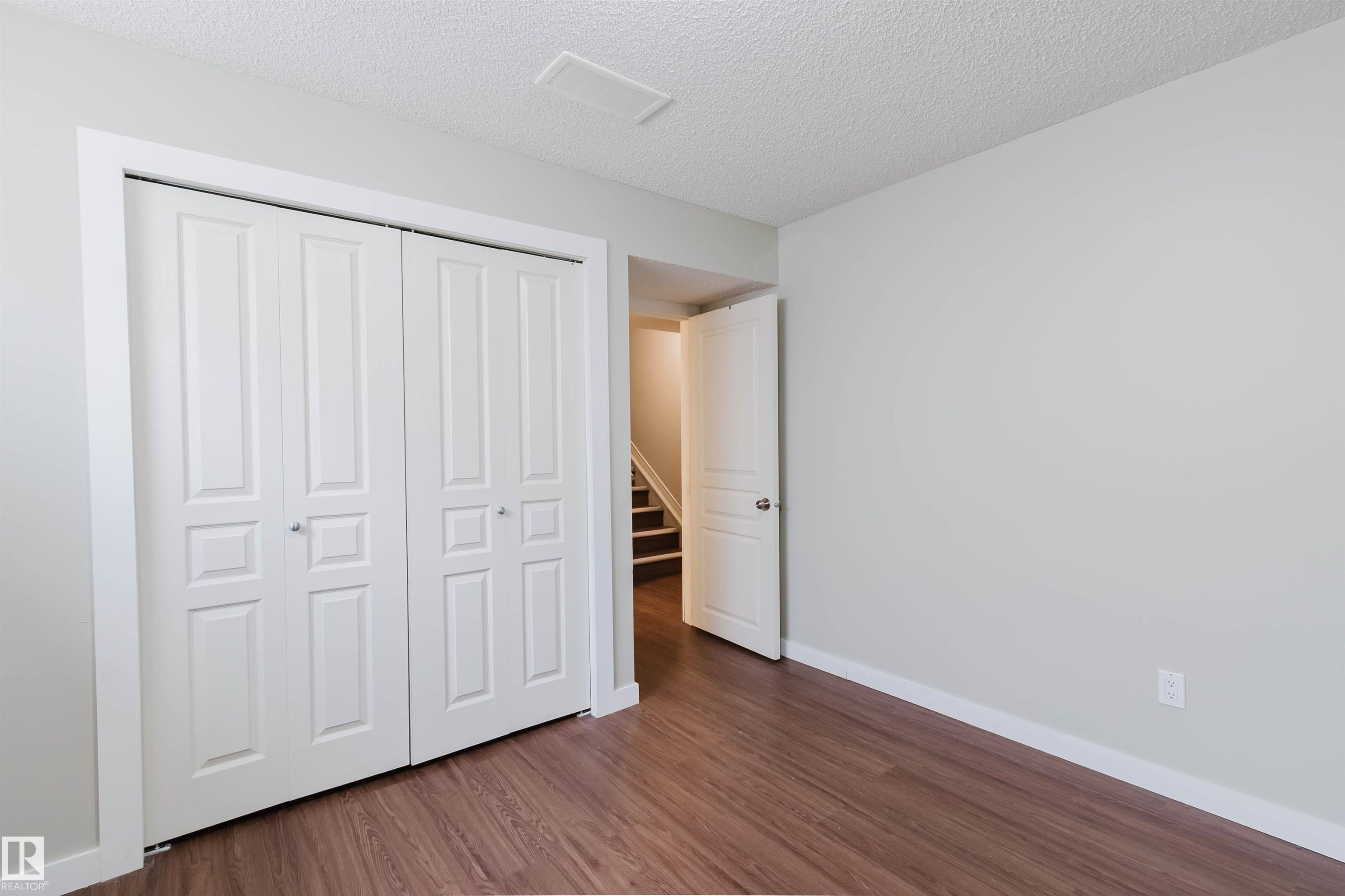 https://zimg.paragon.ice.com/ParagonImages/Property/PM/RAE/225402438/50/0/0/68215bcd0080637319e2a2c992594737/1/59c6c80f443f0dd528a570e33968604d/225402438-E79E1C6B-9A43-4F59-83CE-C88E8302CF3E.JPG