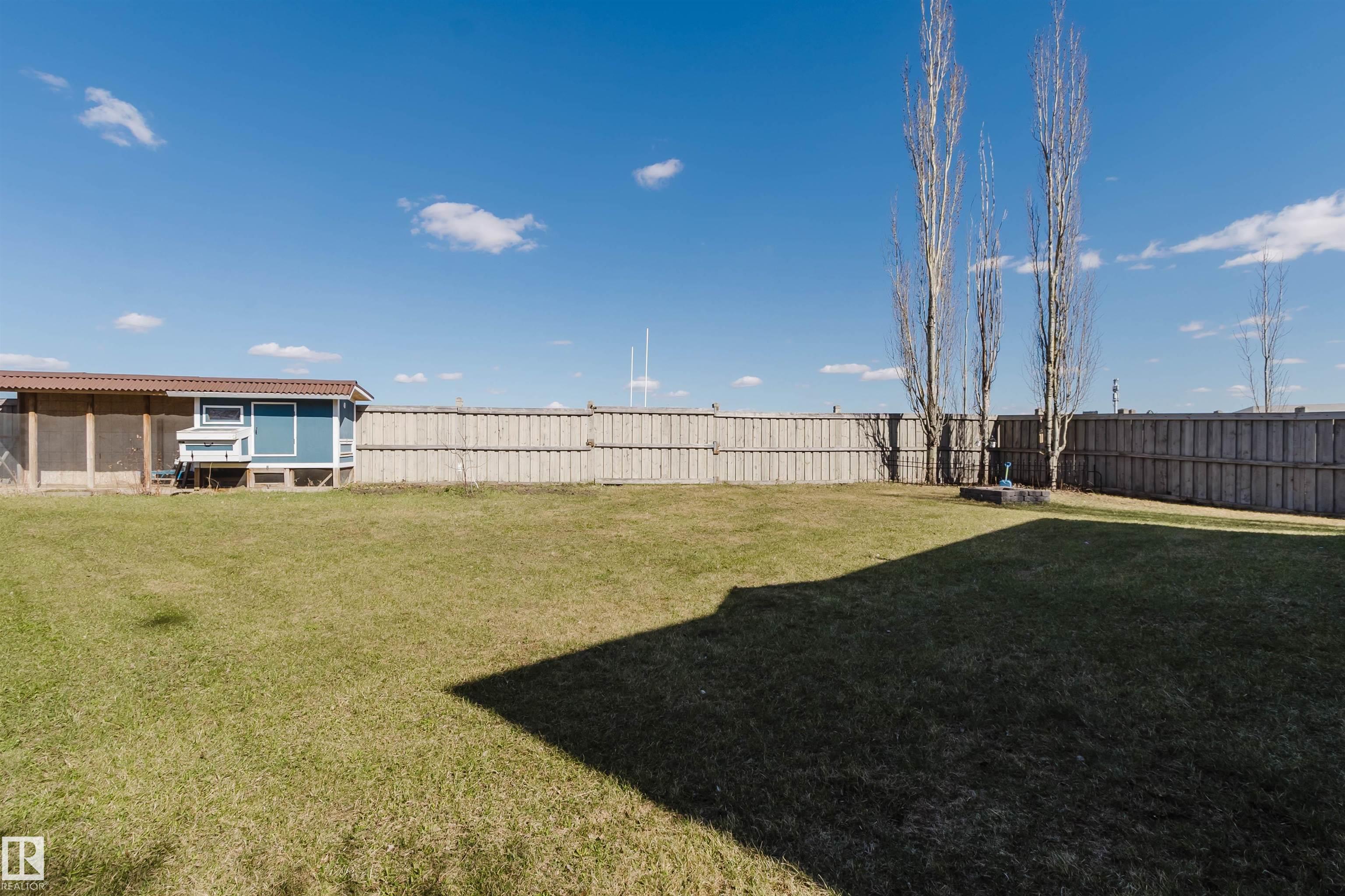 https://zimg.paragon.ice.com/ParagonImages/Property/PM/RAE/225402438/56/0/0/5552dee3e70f94c215c23f6f45adb6ef/1/59c6c80f443f0dd528a570e33968604d/225402438-18B08A57-F56C-4E73-B1E2-D7E5EDF29B90.JPG
