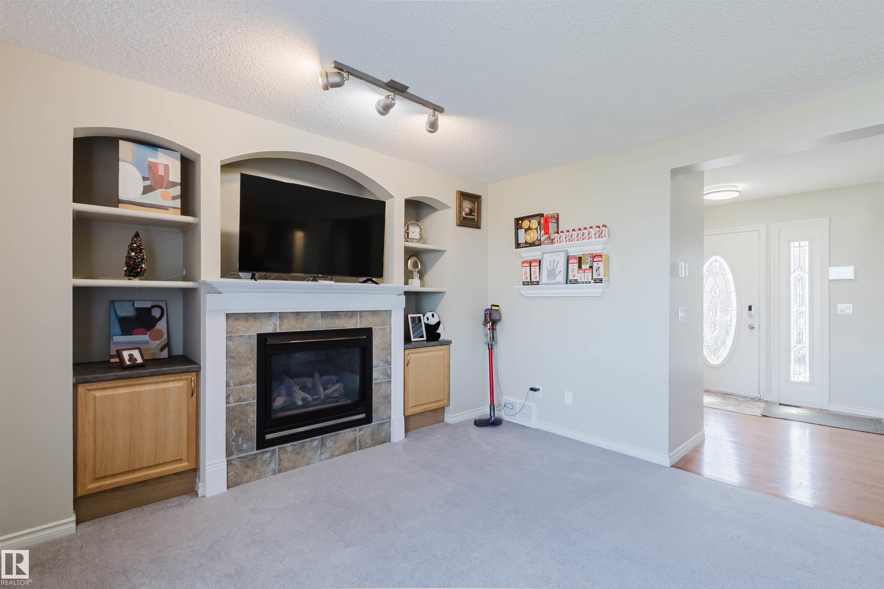 Photo 9 at 3534 Mclean Crescent SW, Macewan, Edmonton