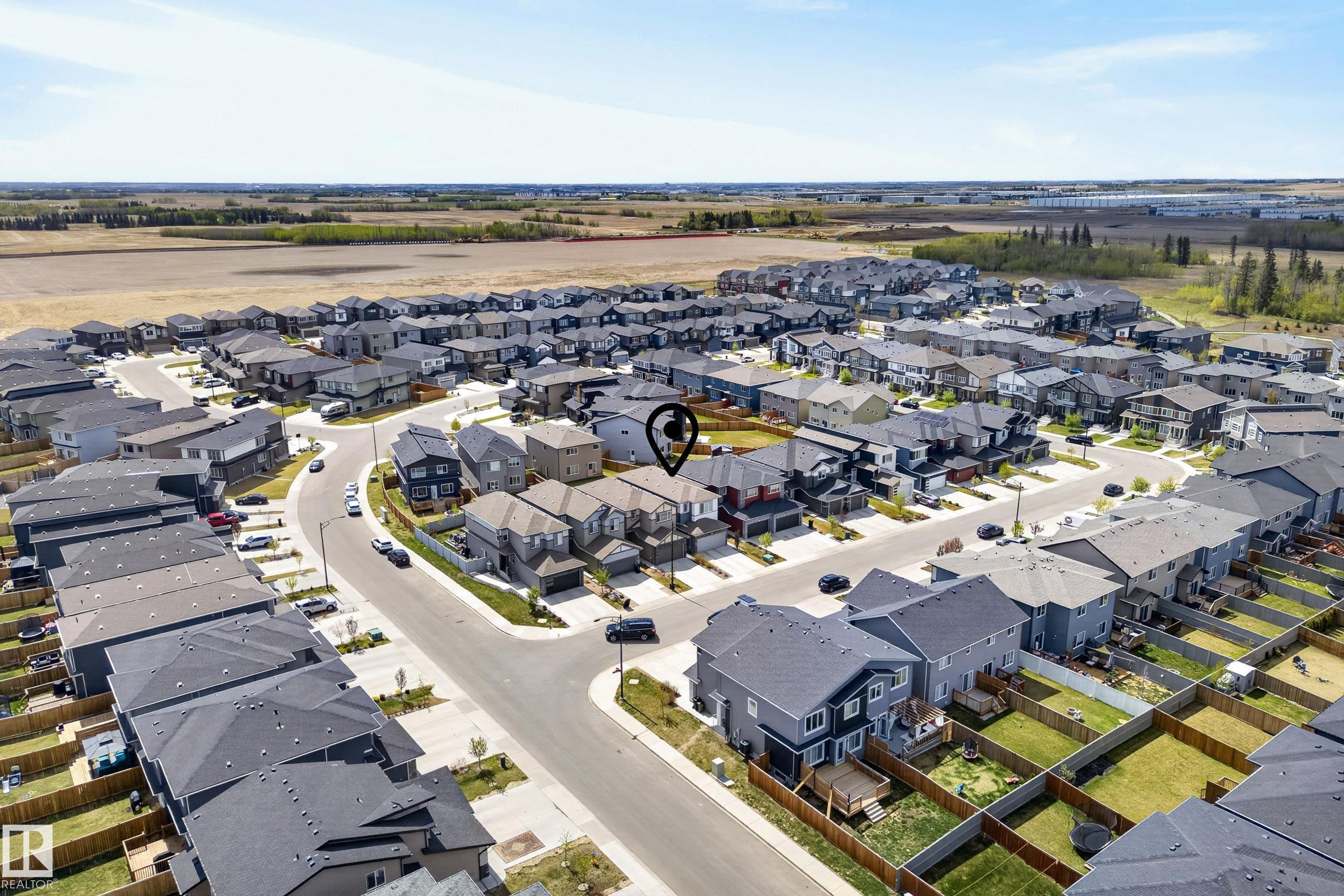 https://zimg.paragon.ice.com/ParagonImages/Property/PM/RAE/225402439/42/0/0/224225b4a9331867cd8486880cd8992c/1/2477e79bfaff328db9dc04dd7c4e7b75/225402439-4b7e5104-4d34-461e-9466-375472693ddc.JPG