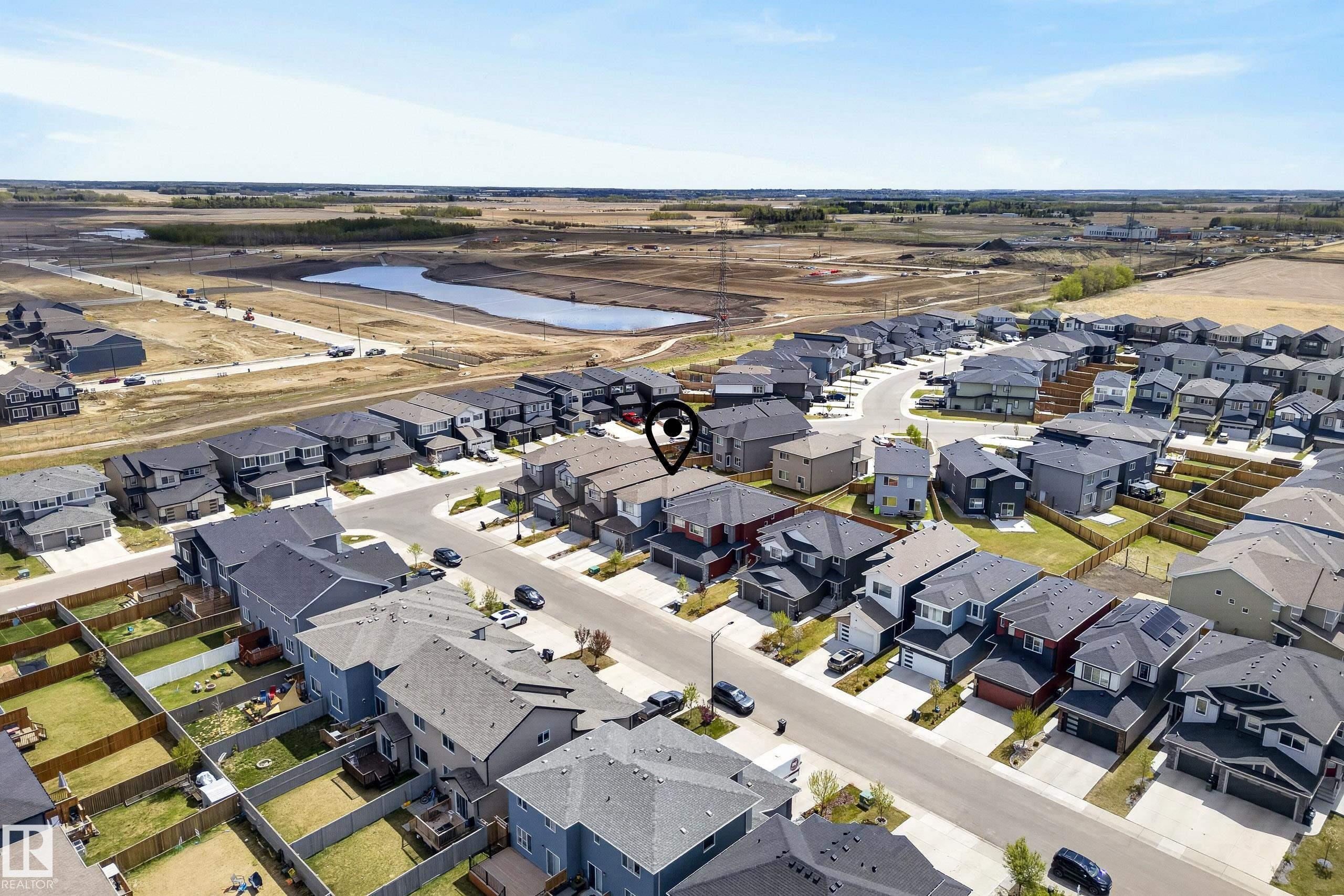 https://zimg.paragon.ice.com/ParagonImages/Property/PM/RAE/225402439/43/0/0/ef0196a832a0ecb1c892215f56ed8113/1/2477e79bfaff328db9dc04dd7c4e7b75/225402439-7621e635-1276-4617-a785-4dc951b8784d.JPG