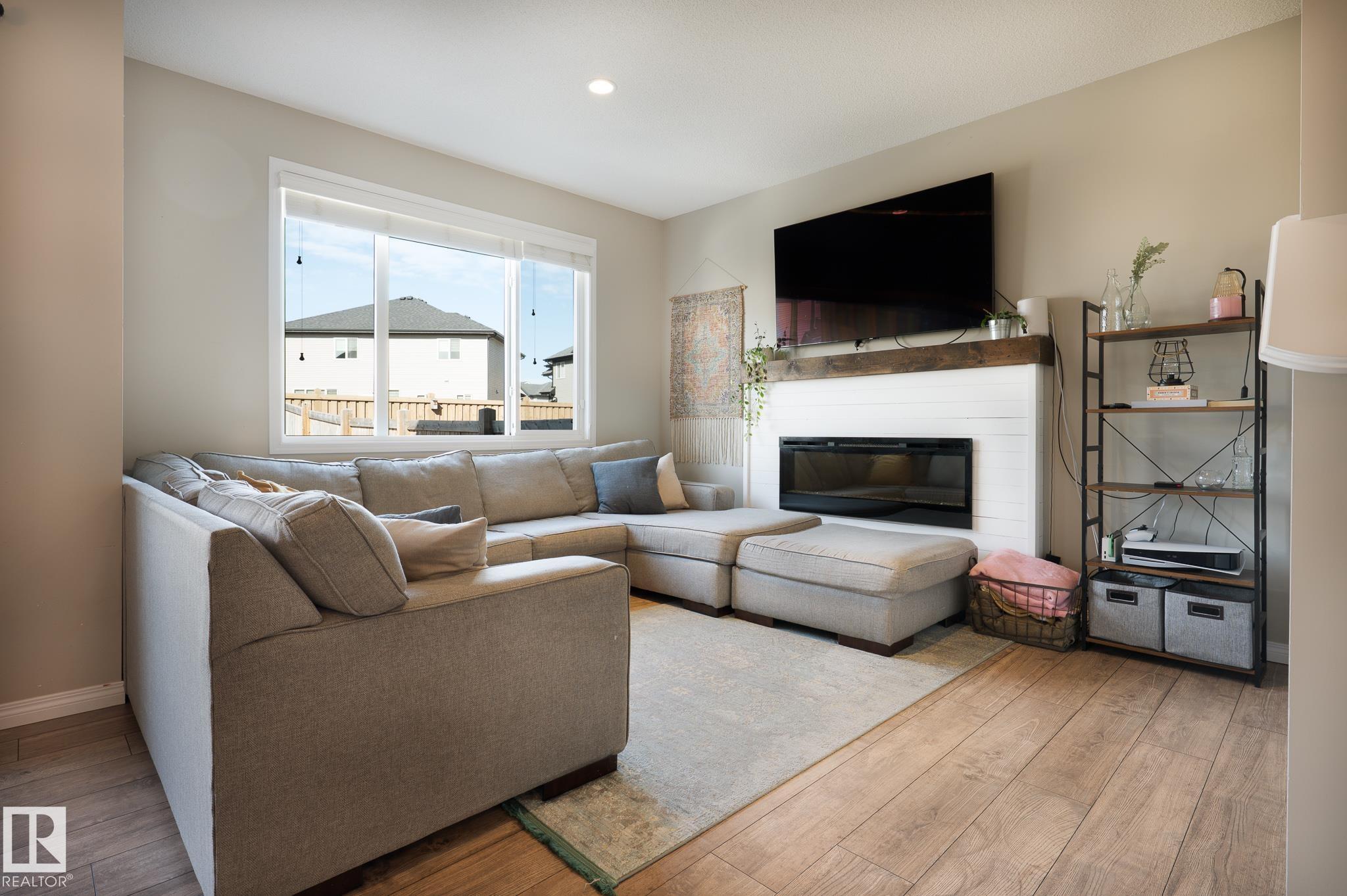 Photo 9 at 1245 Mcconachie Boulevard NW, McConachie Area, Edmonton