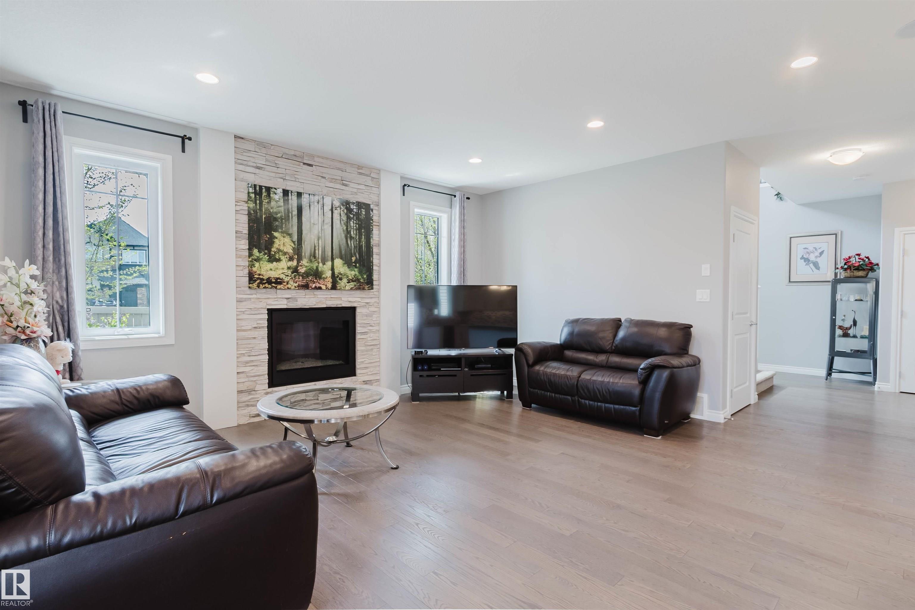 Photo 8 at 3571 Keswick Boulevard SW, Keswick, Edmonton