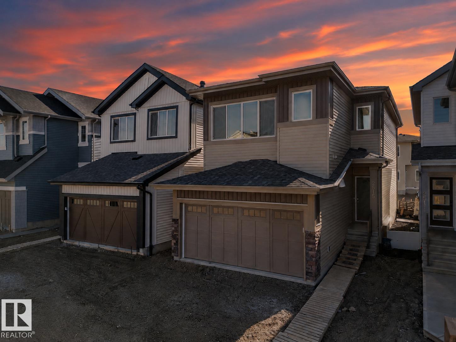 2515 211 Street NW, The Uplands, Edmonton