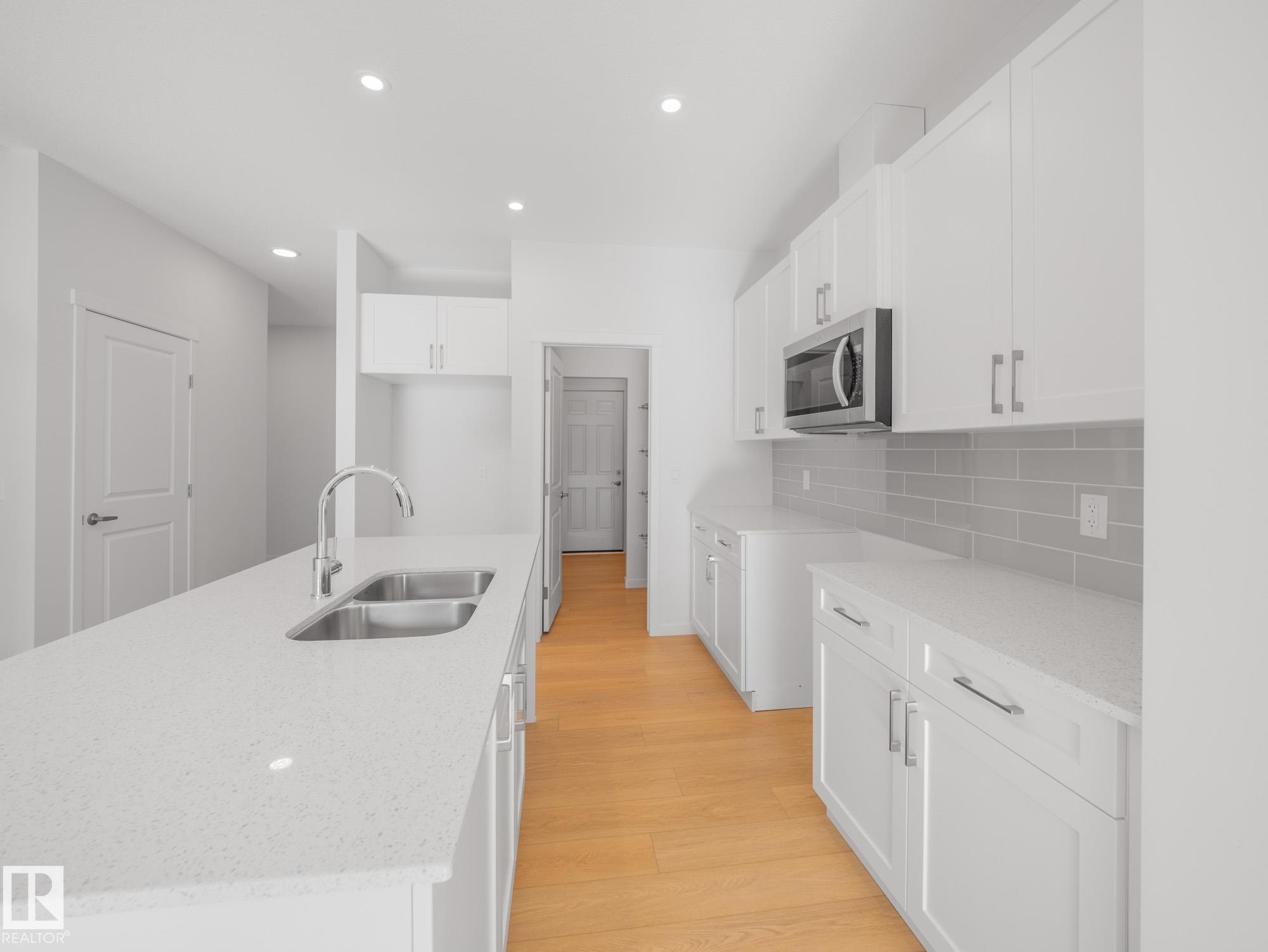 Photo 13 at 2515 211 Street NW, The Uplands, Edmonton