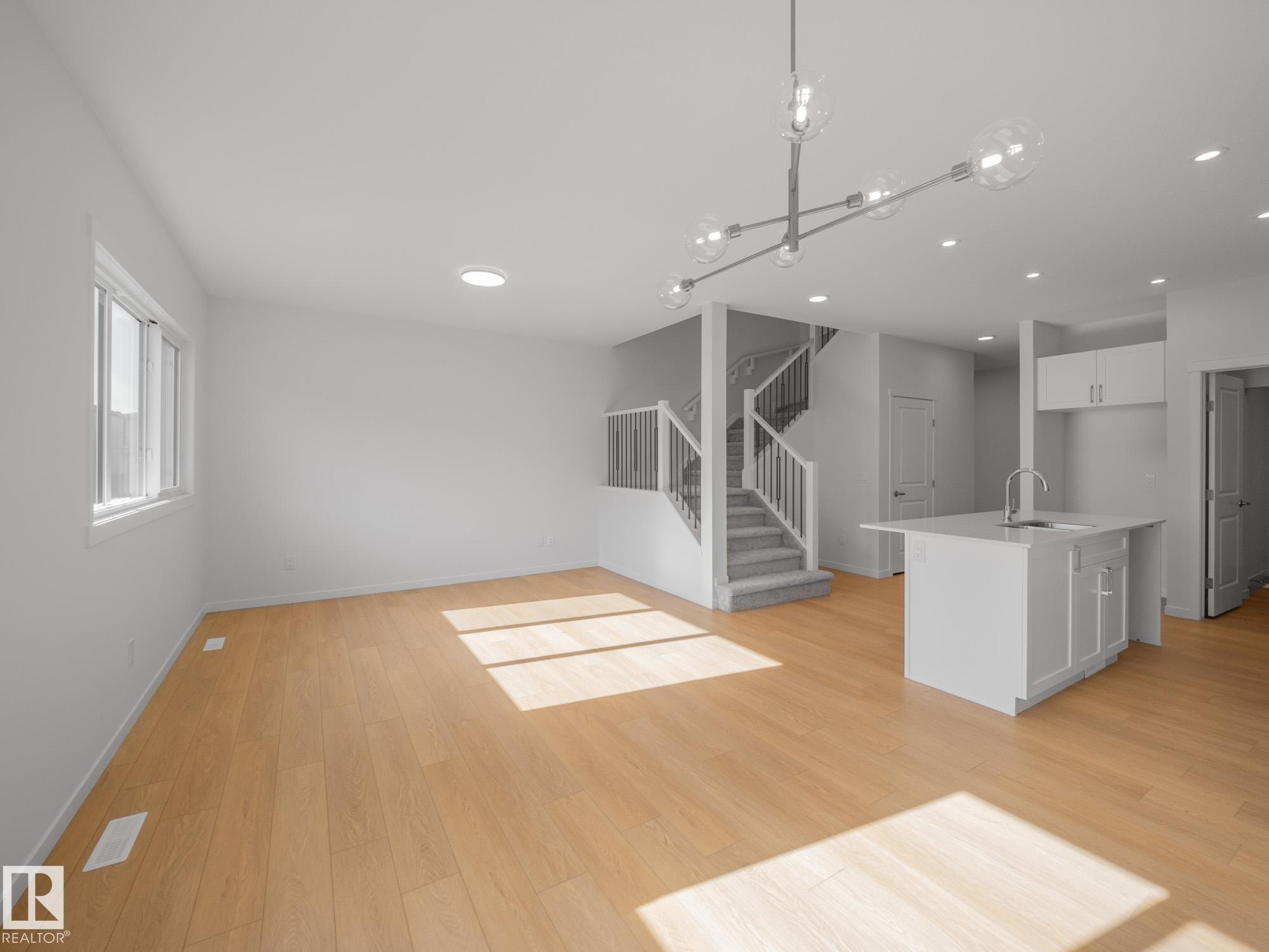 Photo 21 at 2515 211 Street NW, The Uplands, Edmonton
