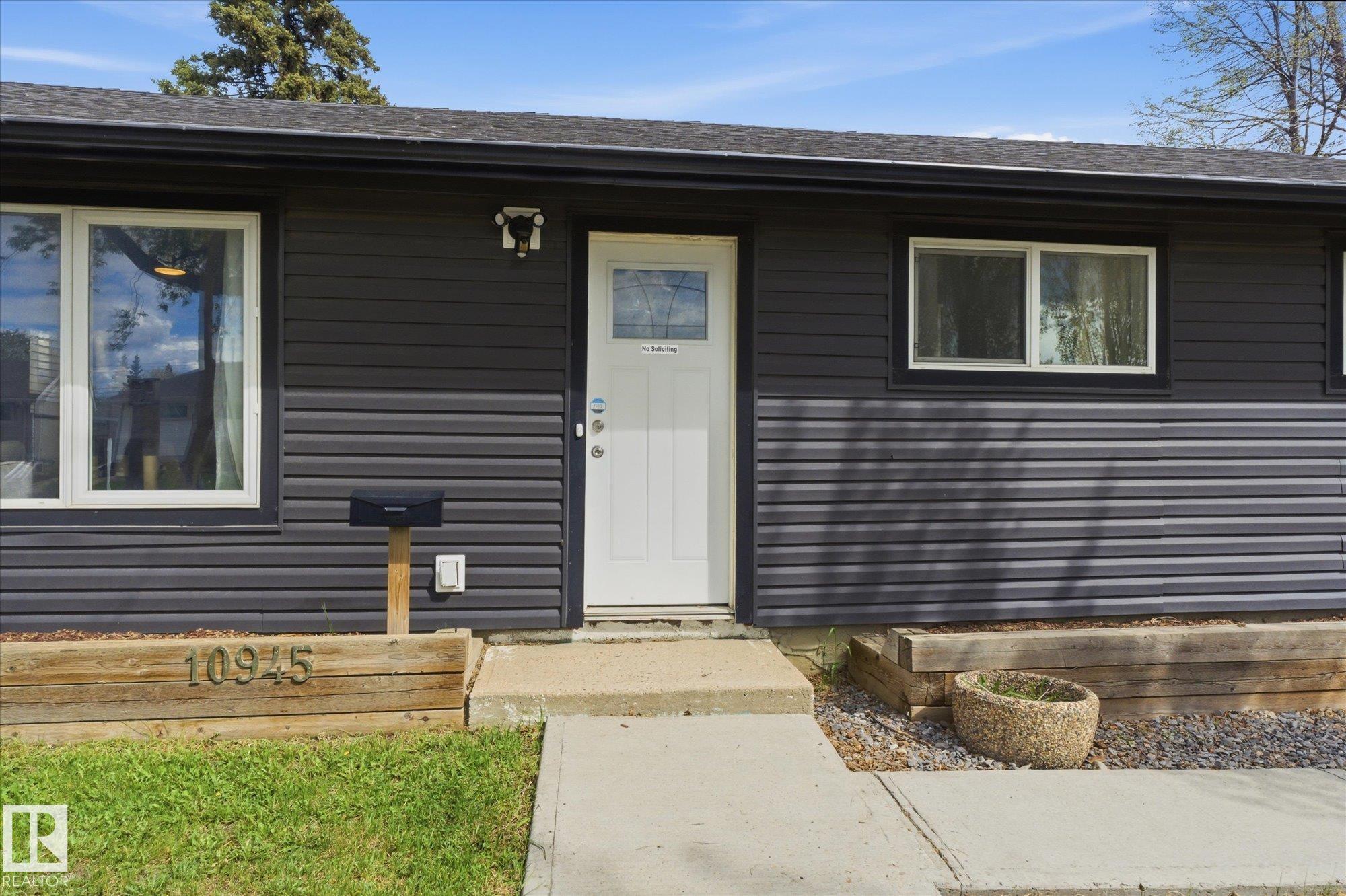 10945 164 Street NW, Mayfield, Edmonton