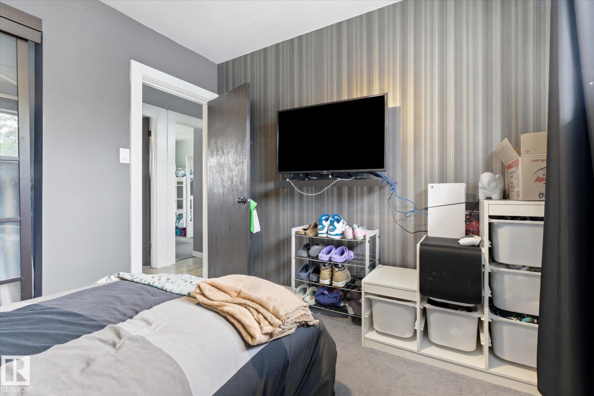 Photo 33 at 10945 164 Street NW, Mayfield, Edmonton