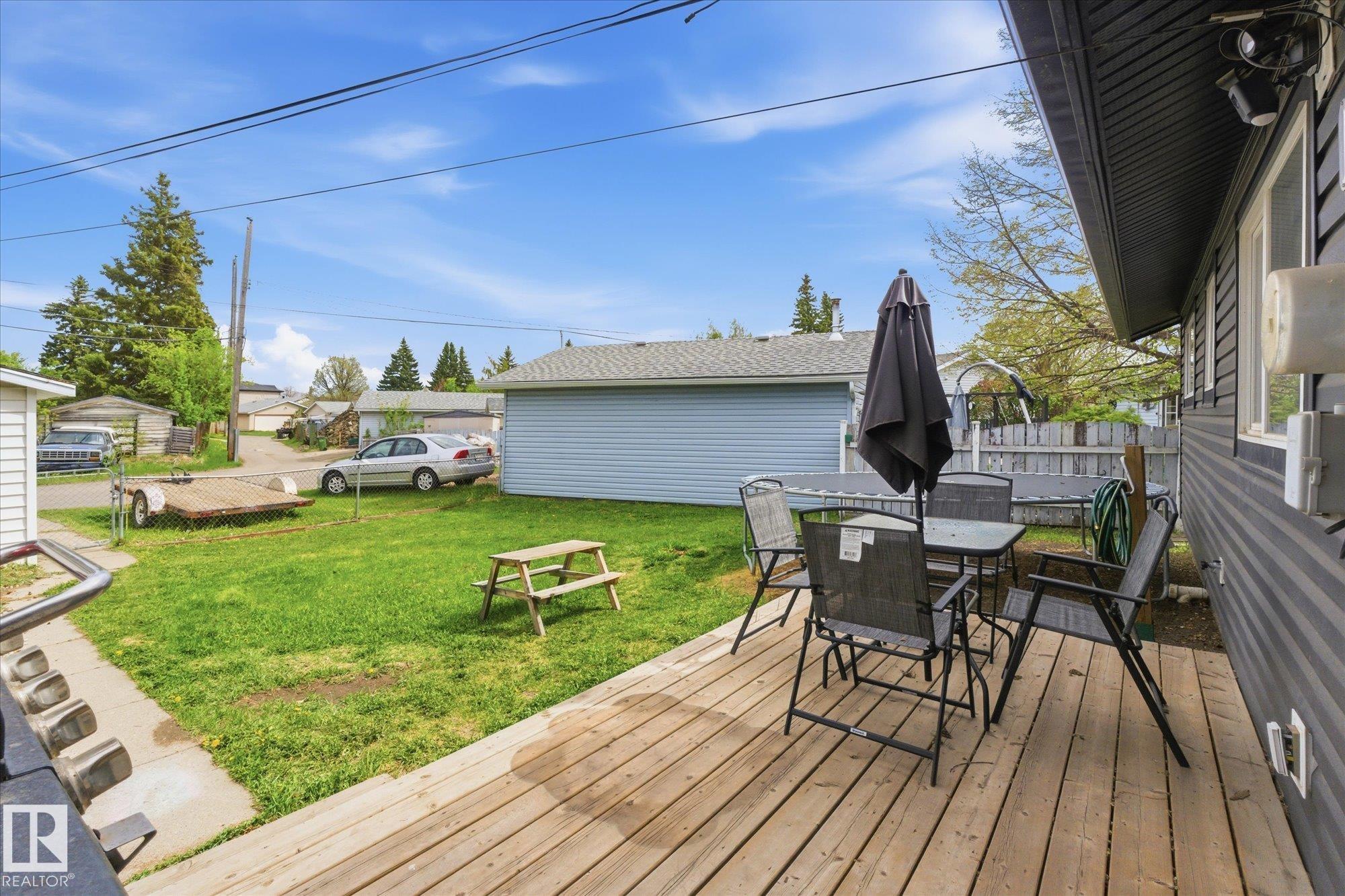 Photo 37 at 10945 164 Street NW, Mayfield, Edmonton