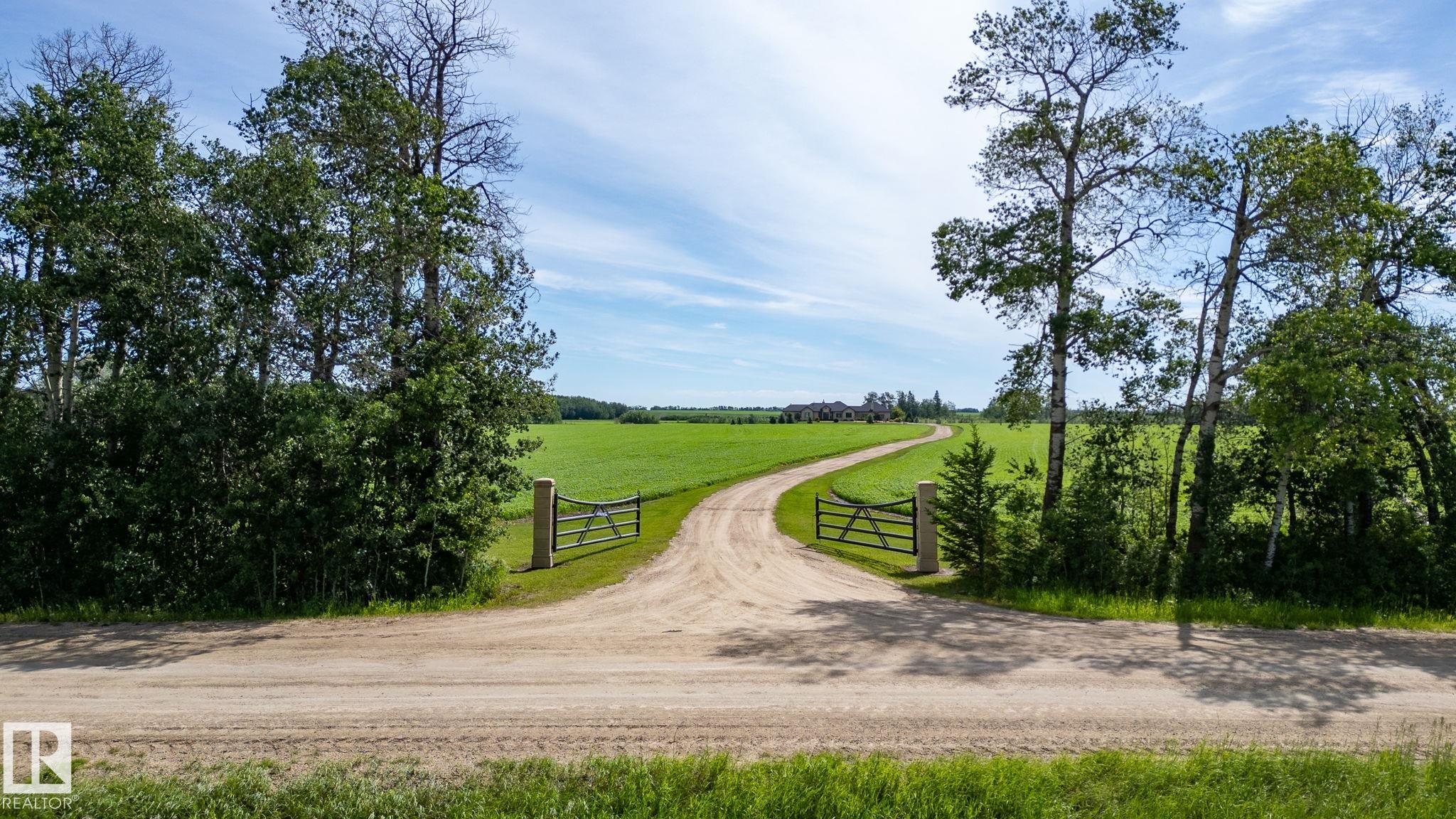 56229 RGE ROAD 242
