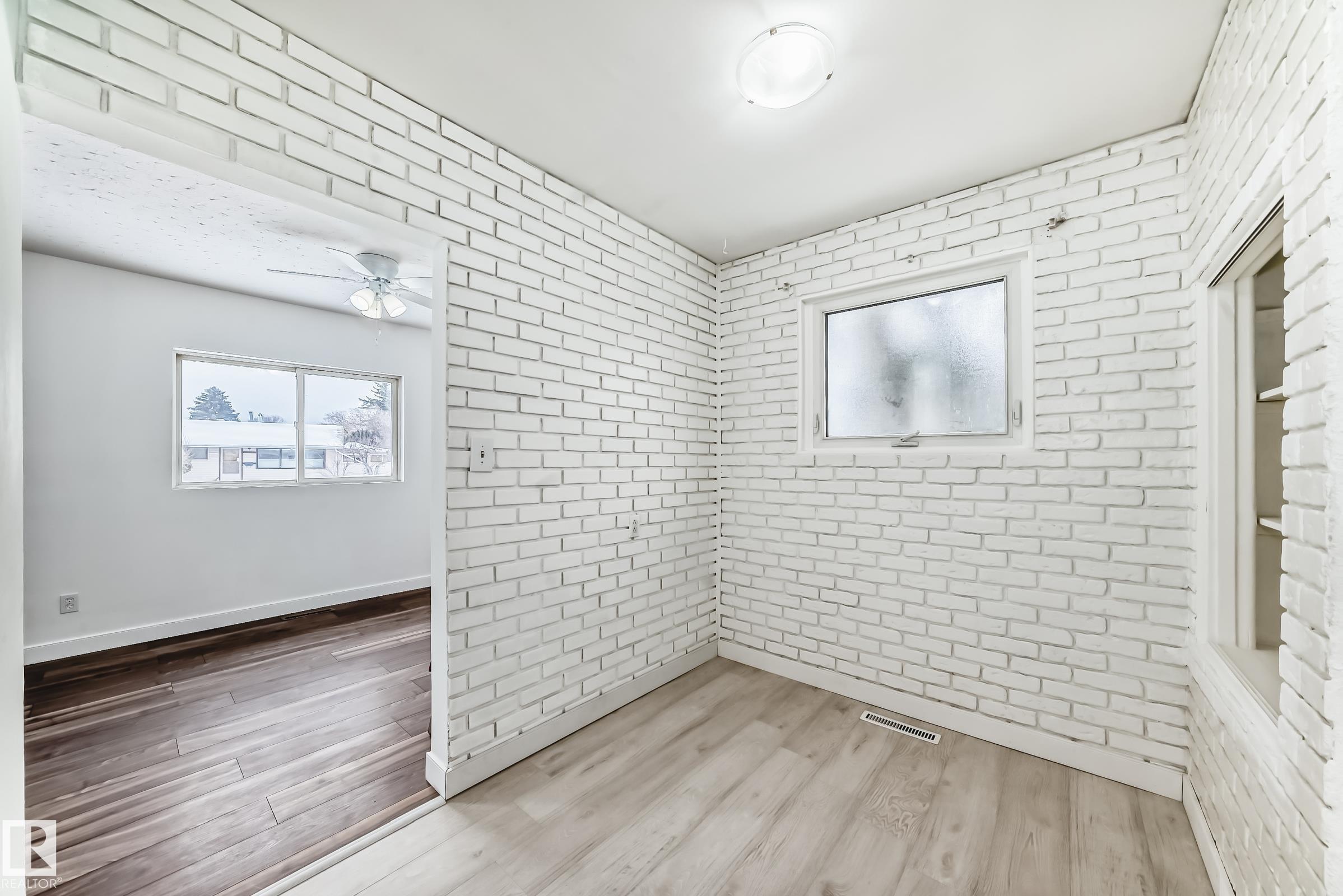 Photo 8 at 13904 135 Avenue NW, Wellington, Edmonton