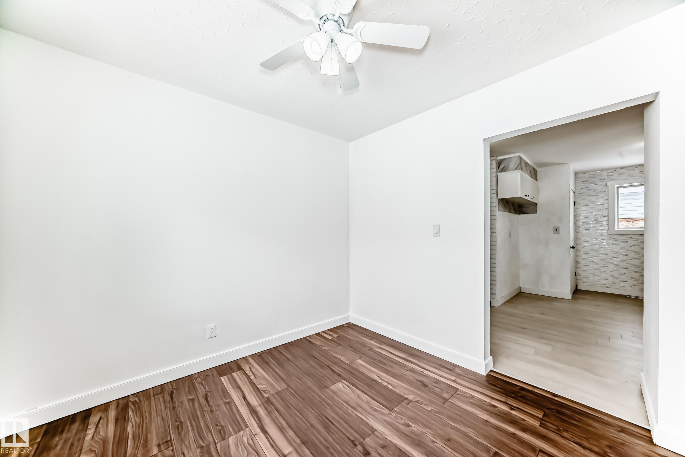 Photo 10 at 13904 135 Avenue NW, Wellington, Edmonton