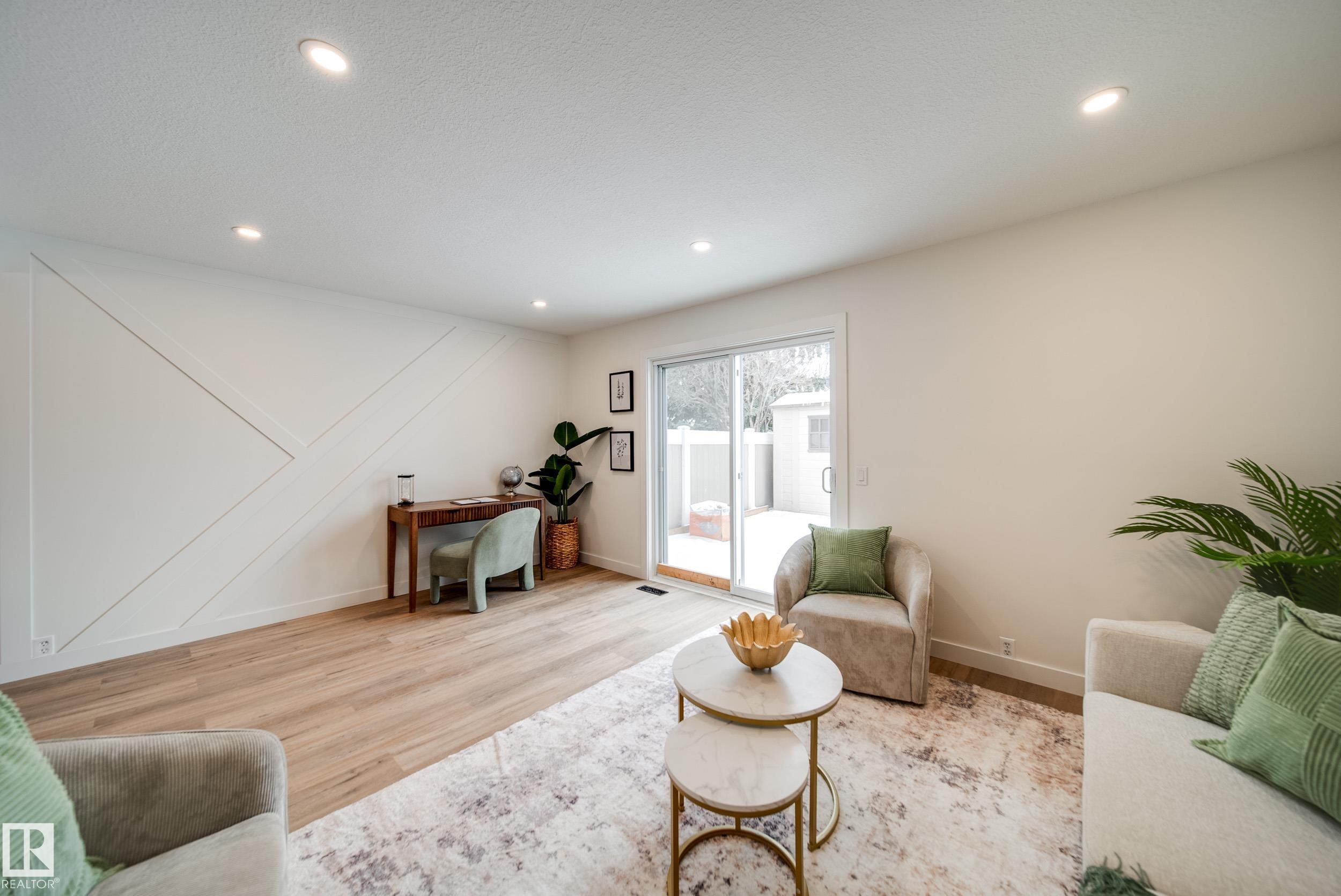 Photo 11 at 125 Woodborough Way NW, Bannerman, Edmonton