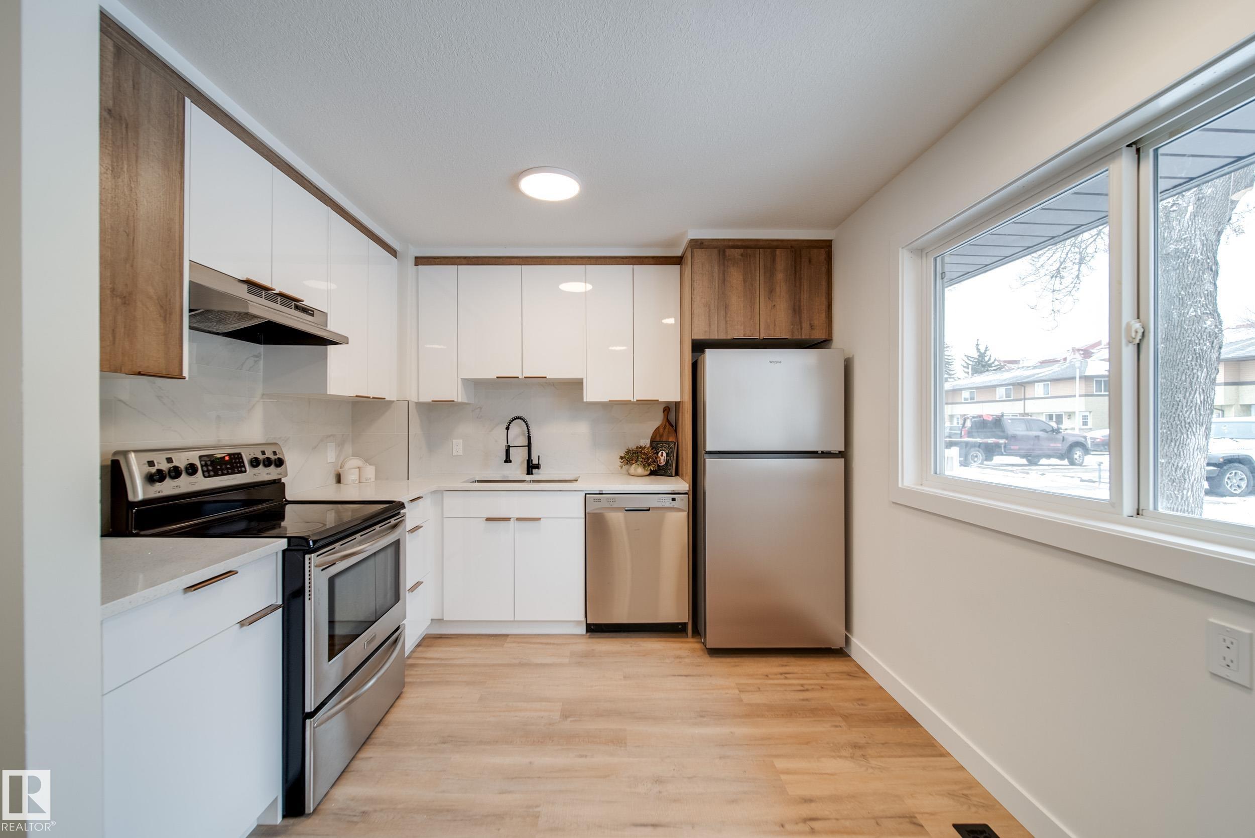 Photo 6 at 125 Woodborough Way NW, Bannerman, Edmonton