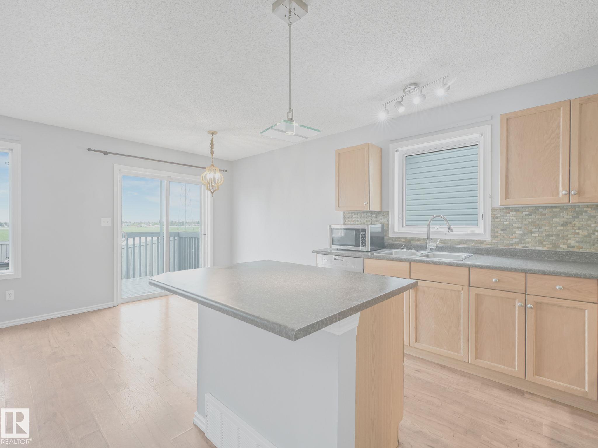 Photo 13 at 6424 1a Avenue SW, Charlesworth, Edmonton