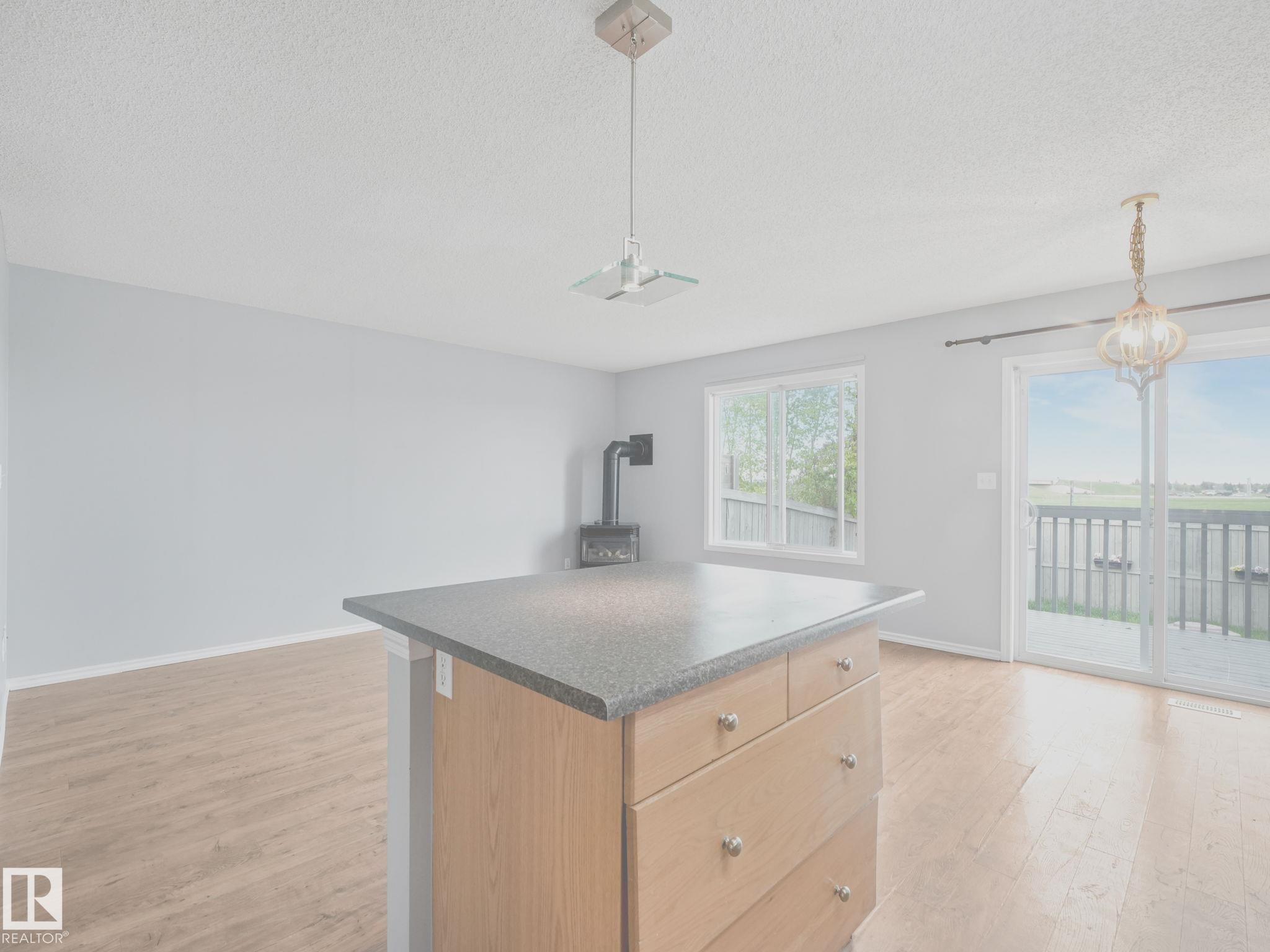 Photo 16 at 6424 1a Avenue SW, Charlesworth, Edmonton