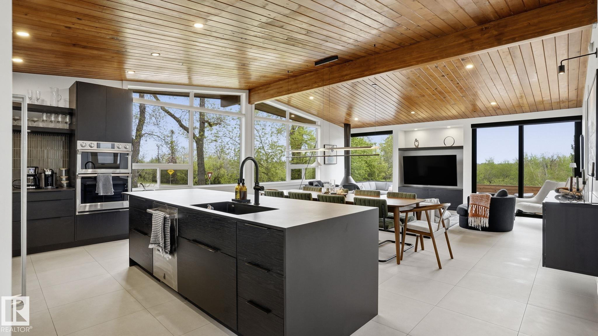 https://zimg.paragon.ice.com/ParagonImages/Property/PM/RAE/225402478/6/0/0/07d0542de8beb0915a4a82641cce5595/1/224f990146c119d65e44dc409d96d296/225402478-5f94dd5b-6202-454d-949f-dee7d908b86d.JPG
