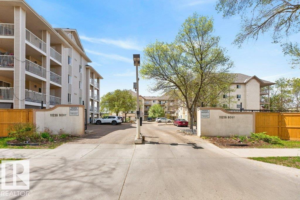 111 - 11218 80 Street NW, Cromdale, Edmonton