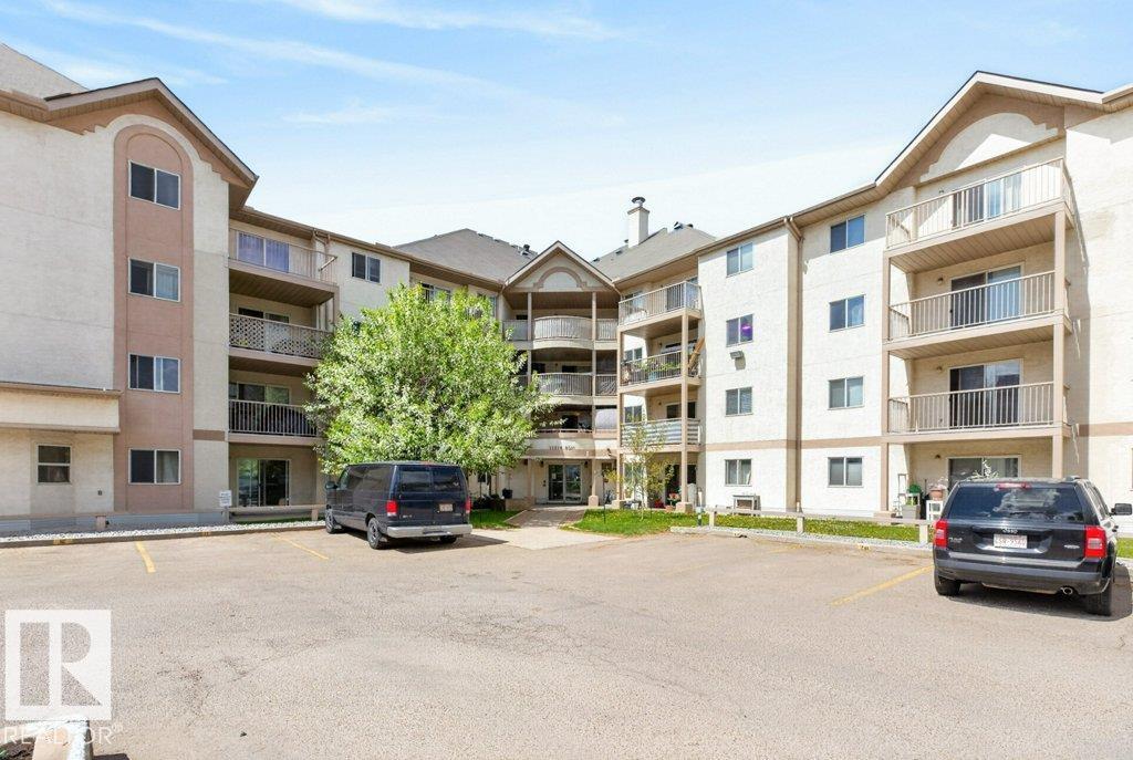 111 - 11218 80 Street NW, Cromdale, Edmonton