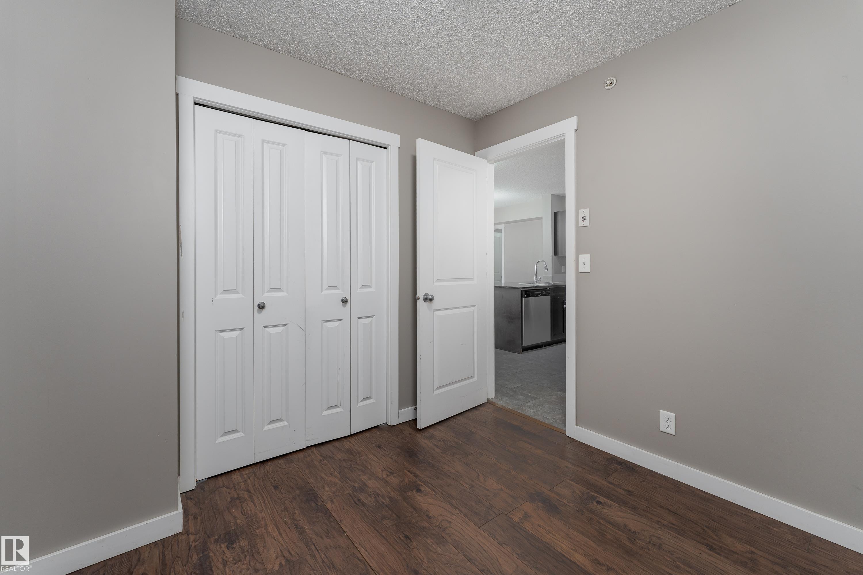 Photo 10 at 409 - 5804 Mullen Place NW, MacTaggart, Edmonton