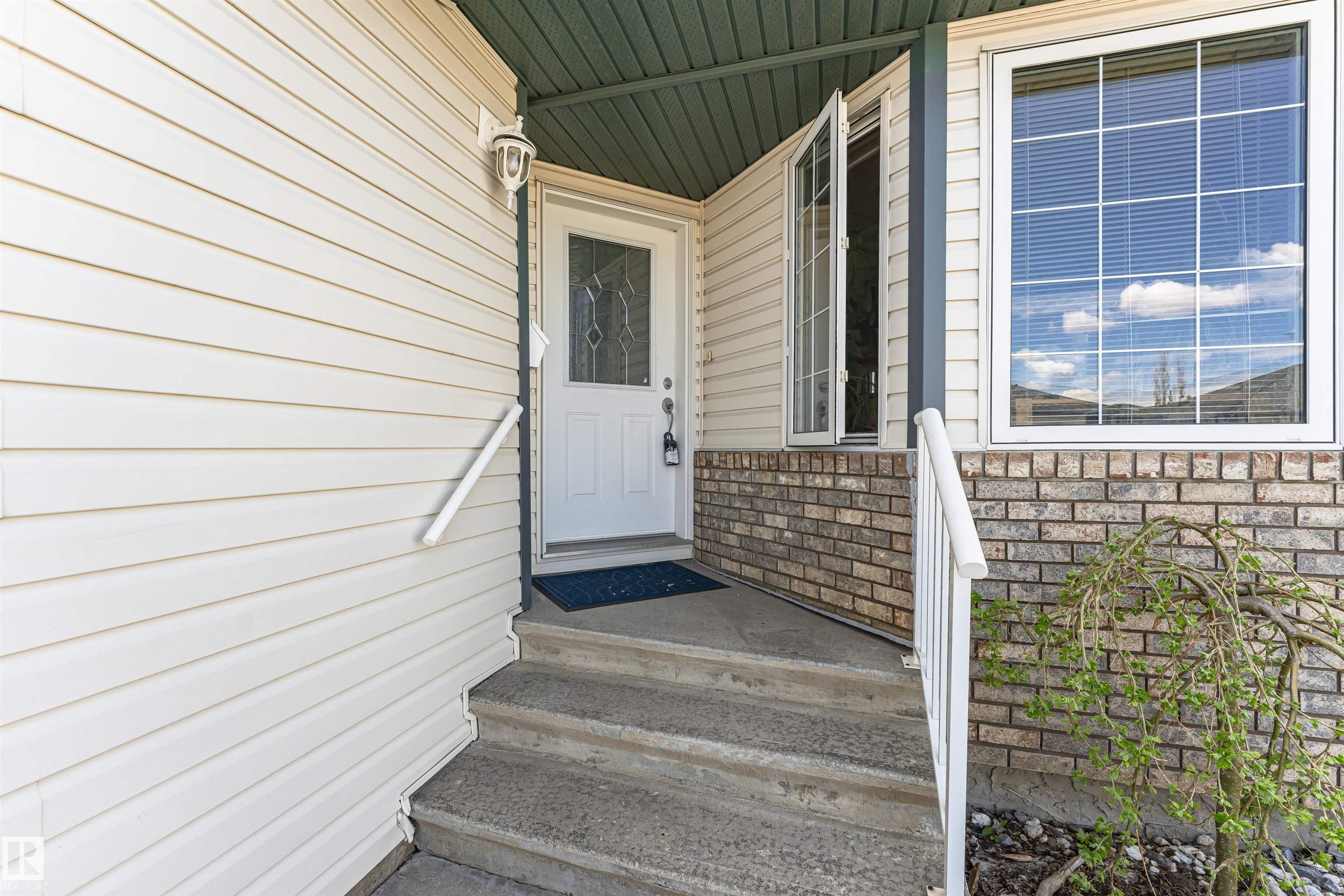 15 - 16415 77 Street NW, Mayliewan, Edmonton