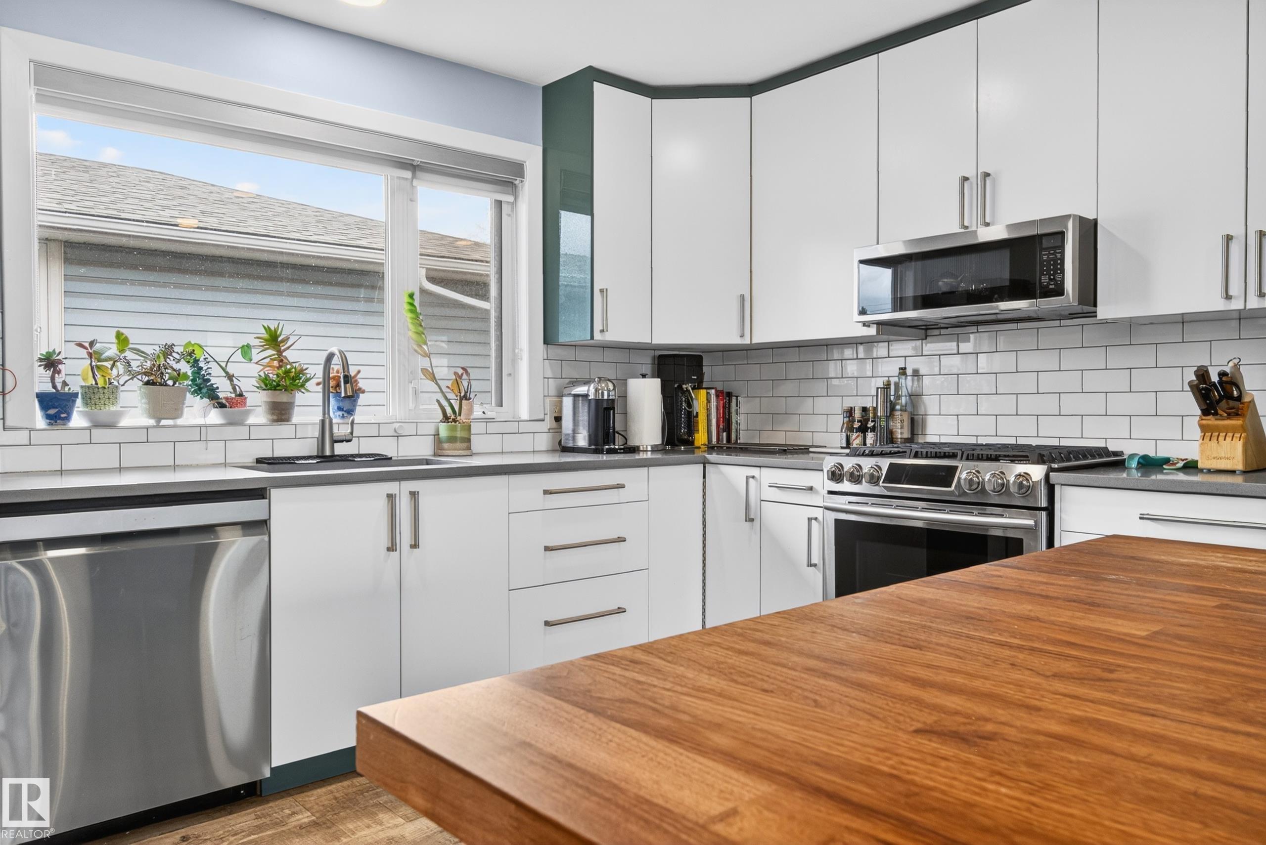 Photo 21 at 6707 92b Avenue NW, Ottewell, Edmonton