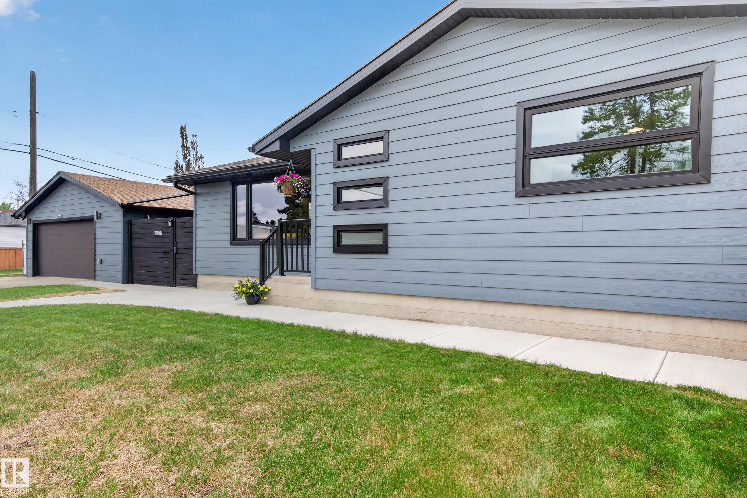 6707 92b Avenue NW, Ottewell, Edmonton