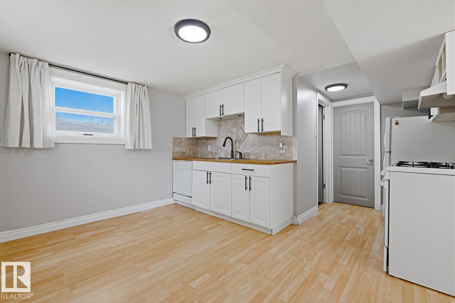 Photo 15 at 10217 155 Street NW, Canora, Edmonton