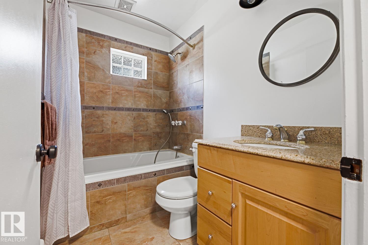 Photo 10 at 10217 155 Street NW, Canora, Edmonton