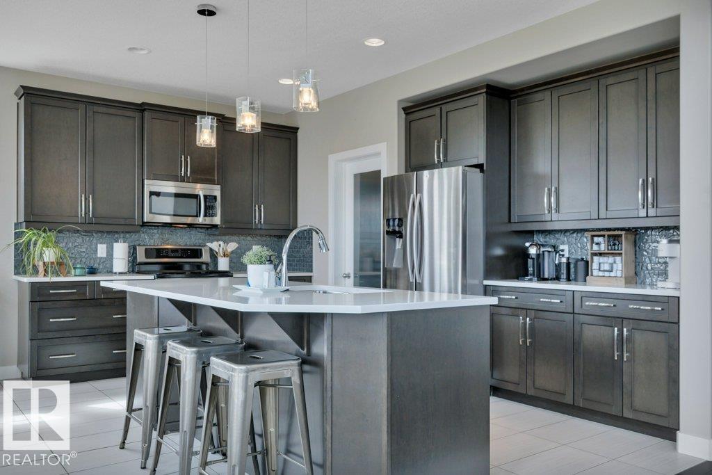 Photo 11 at 69 Selkirk Place, Suntree, Leduc