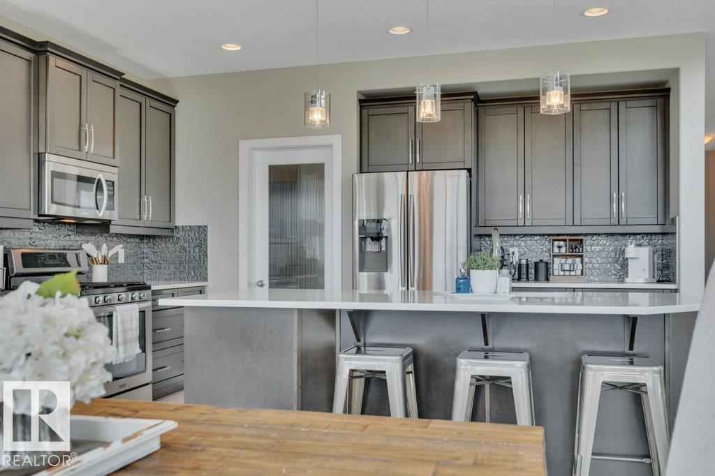 Photo 12 at 69 Selkirk Place, Suntree, Leduc
