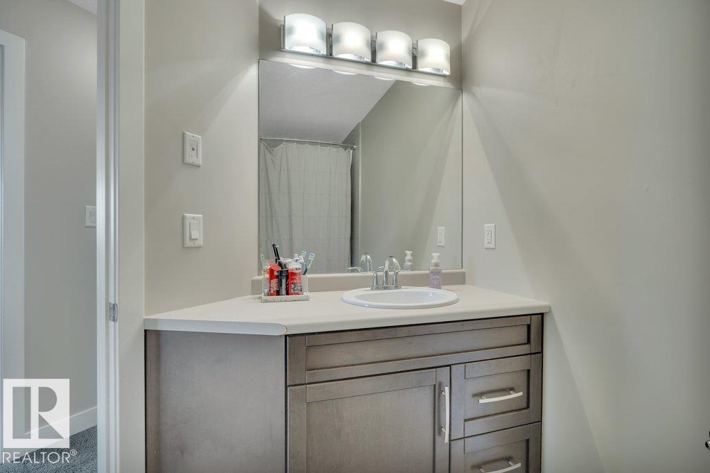 Photo 52 at 69 Selkirk Place, Suntree, Leduc