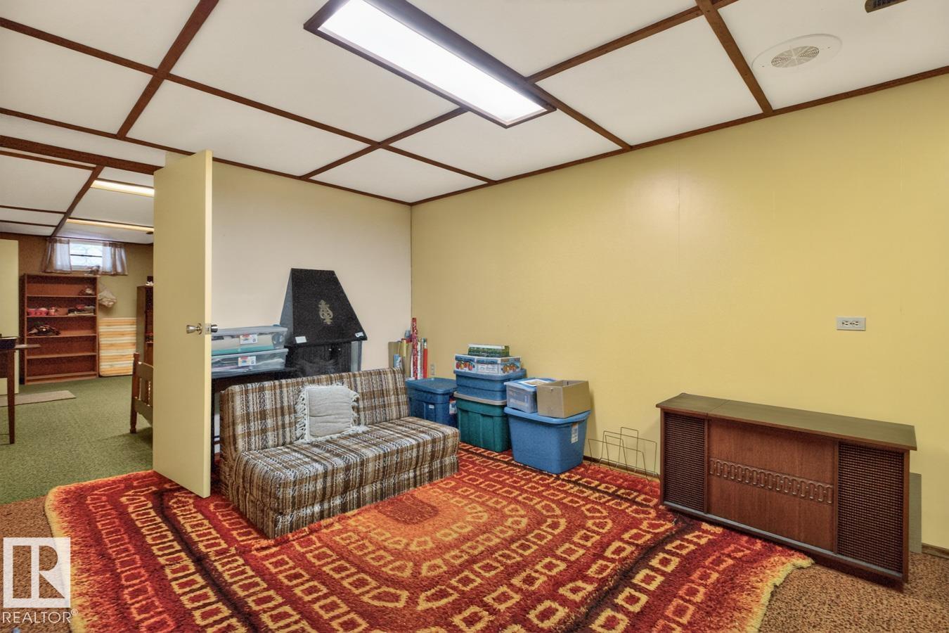 Photo 18 at 5611 115 Street NW, Lendrum Place, Edmonton