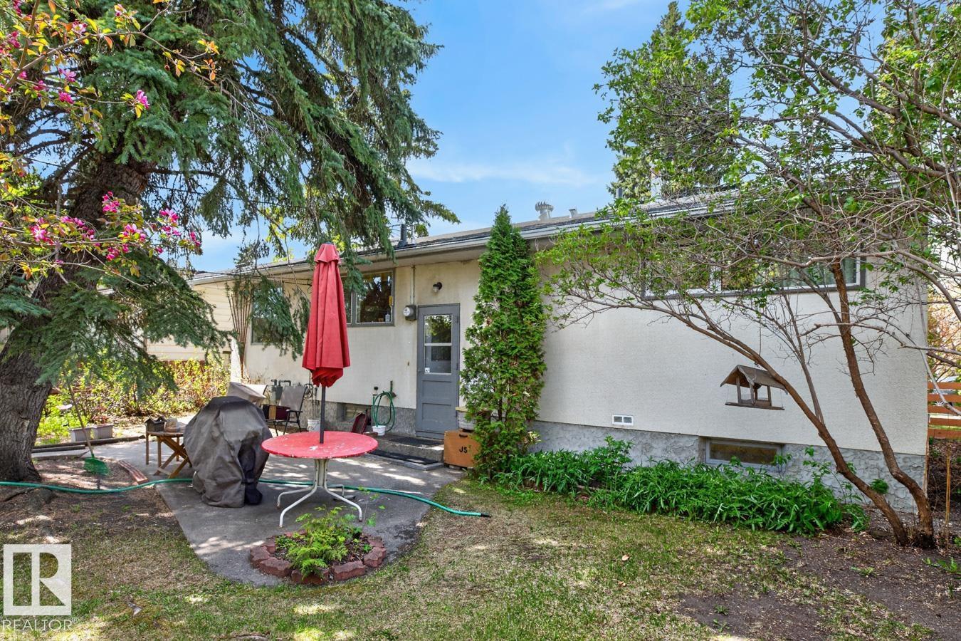 Photo 27 at 5611 115 Street NW, Lendrum Place, Edmonton