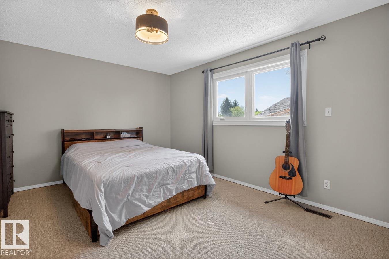 Photo 10 at 18655 61 Avenue NW, Jamieson Place, Edmonton