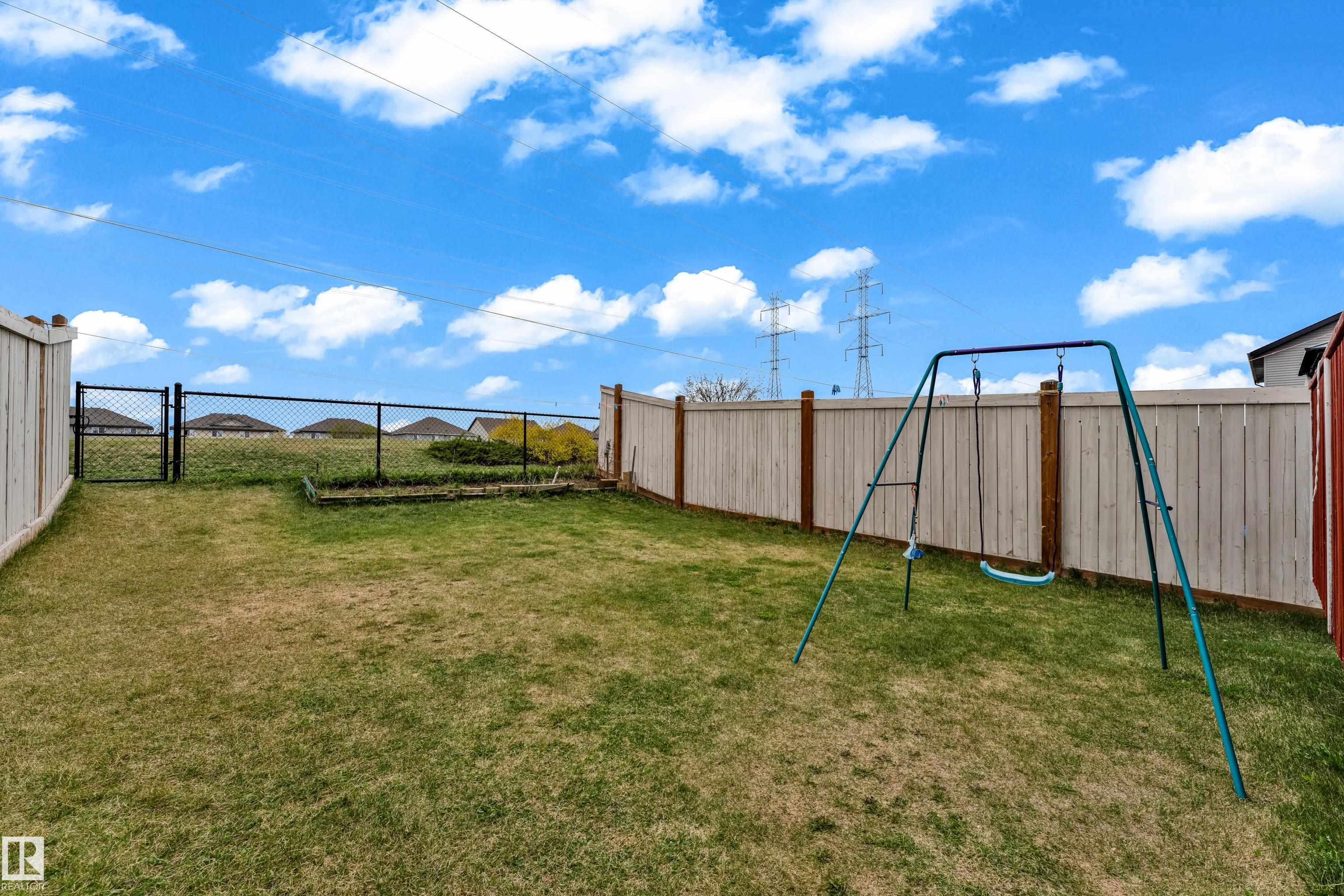 Photo 31 at 1814 27 Street NW, Laurel, Edmonton