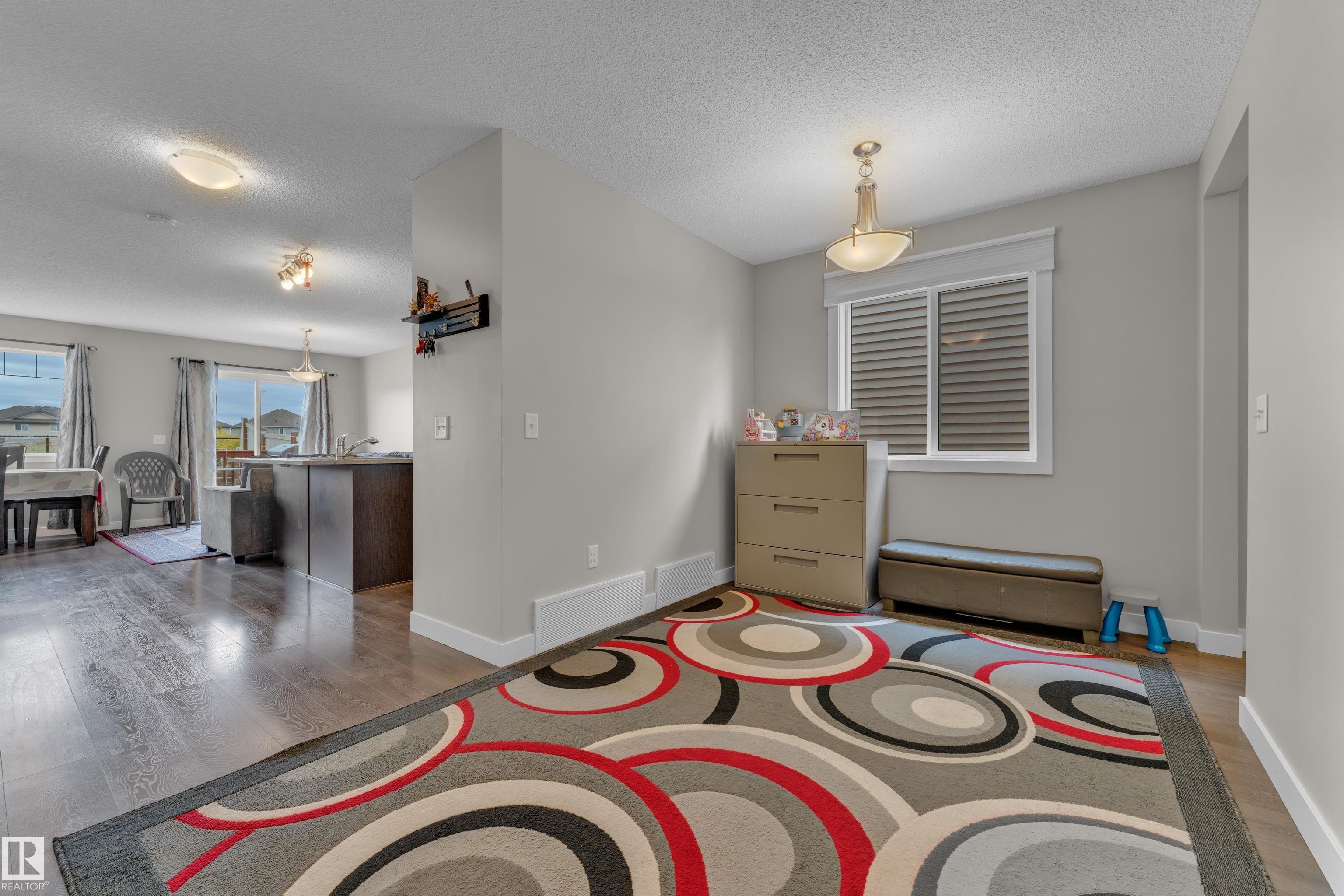 Photo 10 at 1814 27 Street NW, Laurel, Edmonton