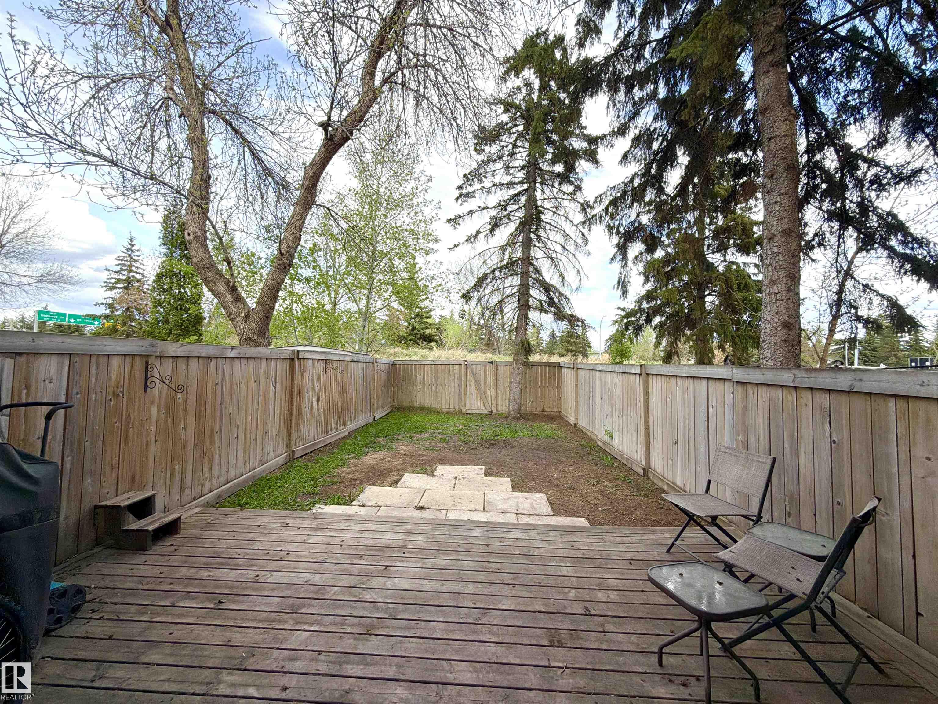 Picture for 133 WOODSTOCK NW
