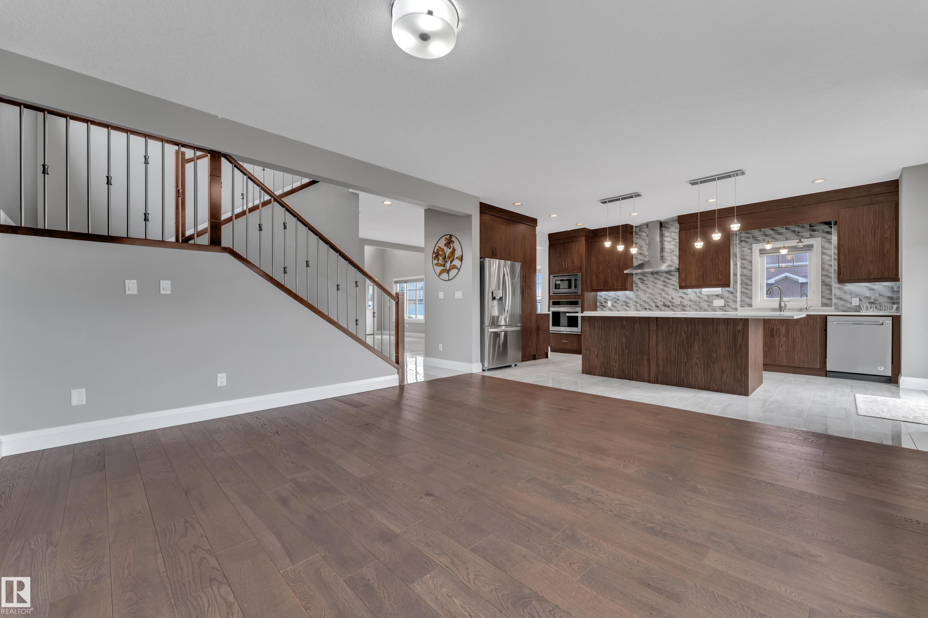 Photo 14 at 4902 38 Street, Forest Heights, Beaumont