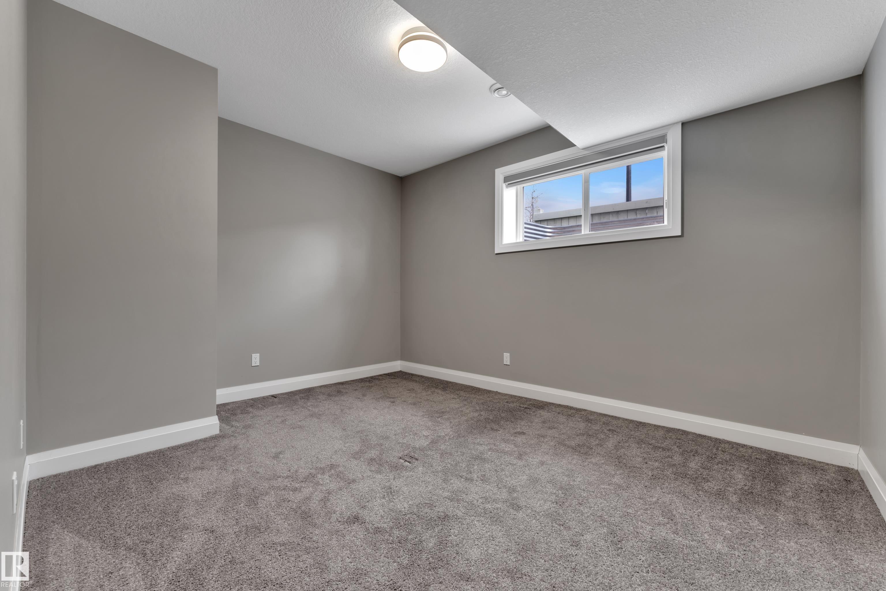 Photo 39 at 4902 38 Street, Forest Heights, Beaumont