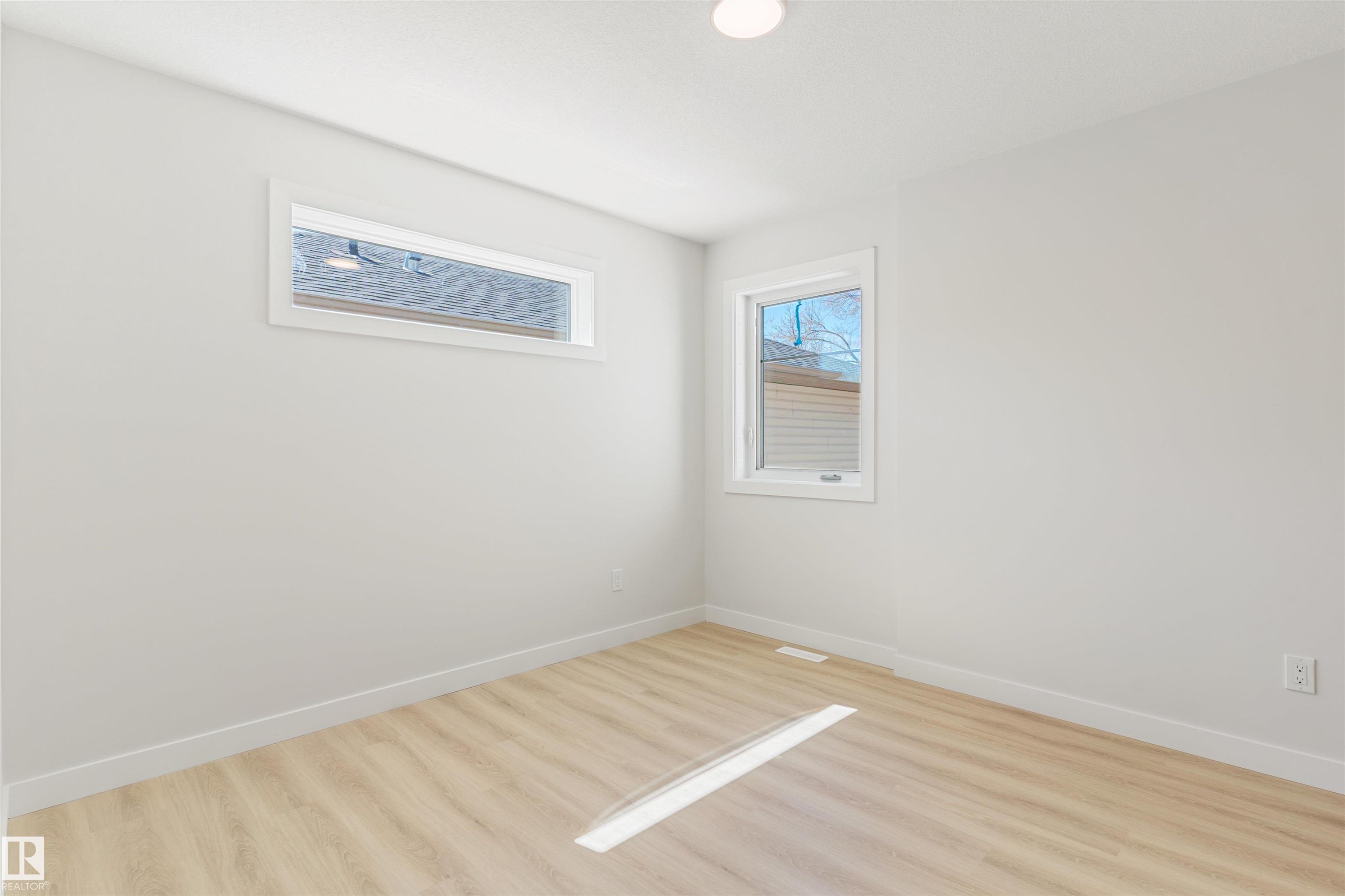 https://zimg.paragon.ice.com/ParagonImages/Property/PM/RAE/225402519/19/0/0/5ed4abe9687f977e6dd58ac8d1f0f901/1/4d8ef6e7cda82985c21a174e32b67f82/225402519-bd23bc12-2c3a-4d1e-ac29-59244aab8f31.JPG