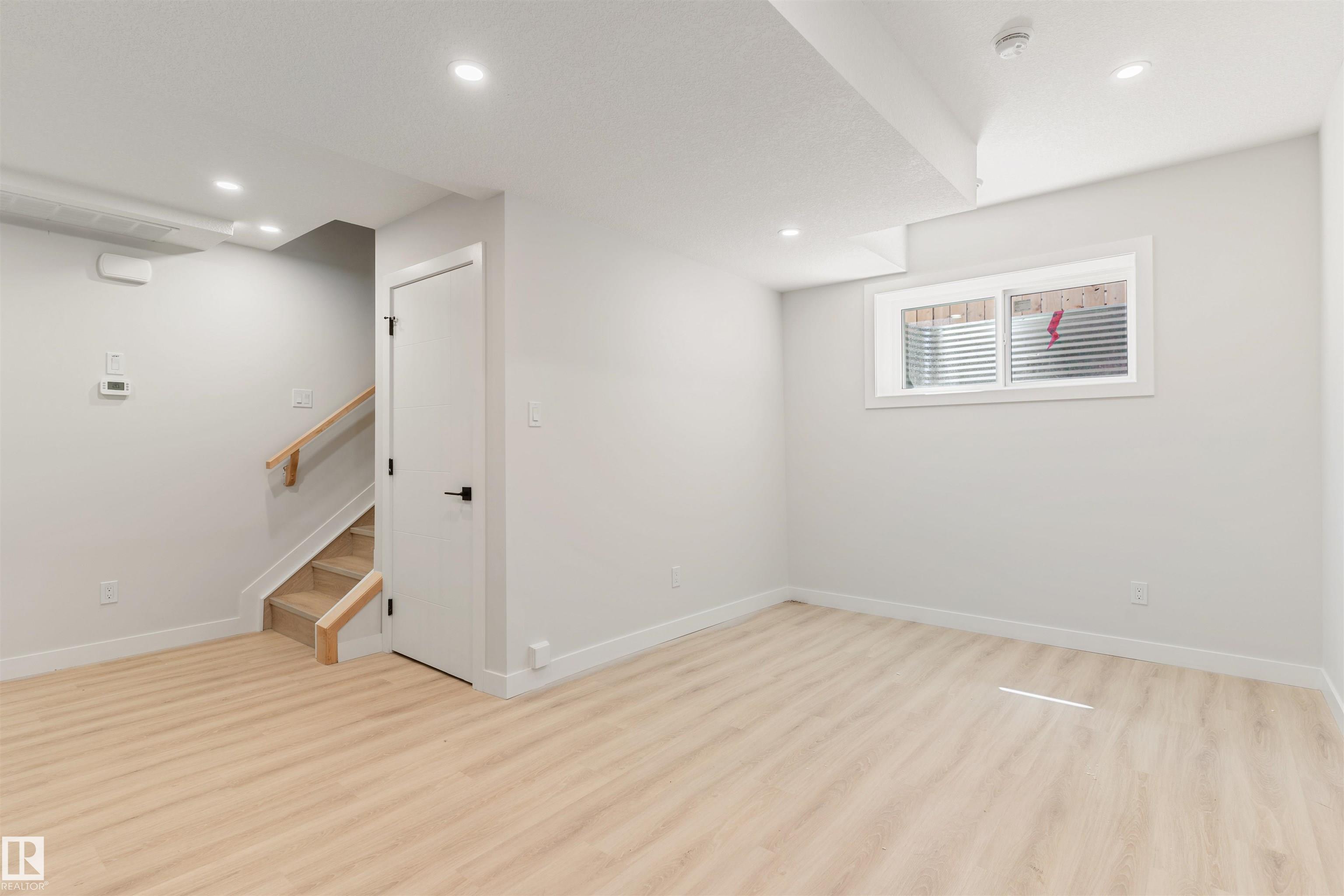 https://zimg.paragon.ice.com/ParagonImages/Property/PM/RAE/225402519/38/0/0/fa3e97eb0cfff906213e56ce833f8c68/1/4d8ef6e7cda82985c21a174e32b67f82/225402519-807a0f4a-cebc-411a-ab8e-b4d6b098c4ca.JPG